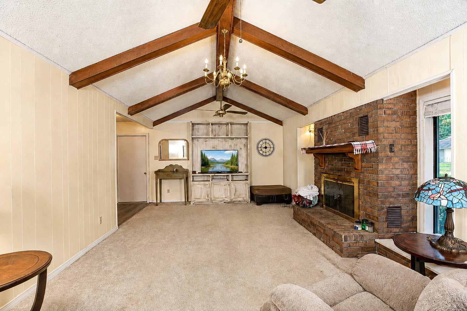 1305 War Eagle Property Photo 9