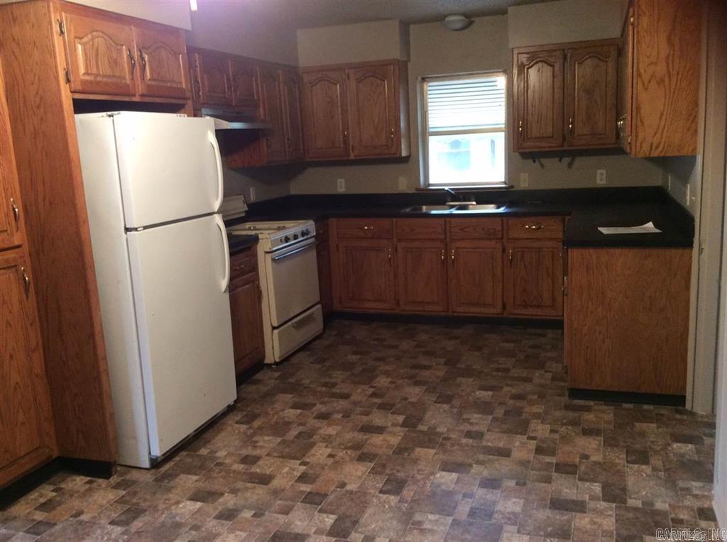 4813 Alpha St Property Photo 4