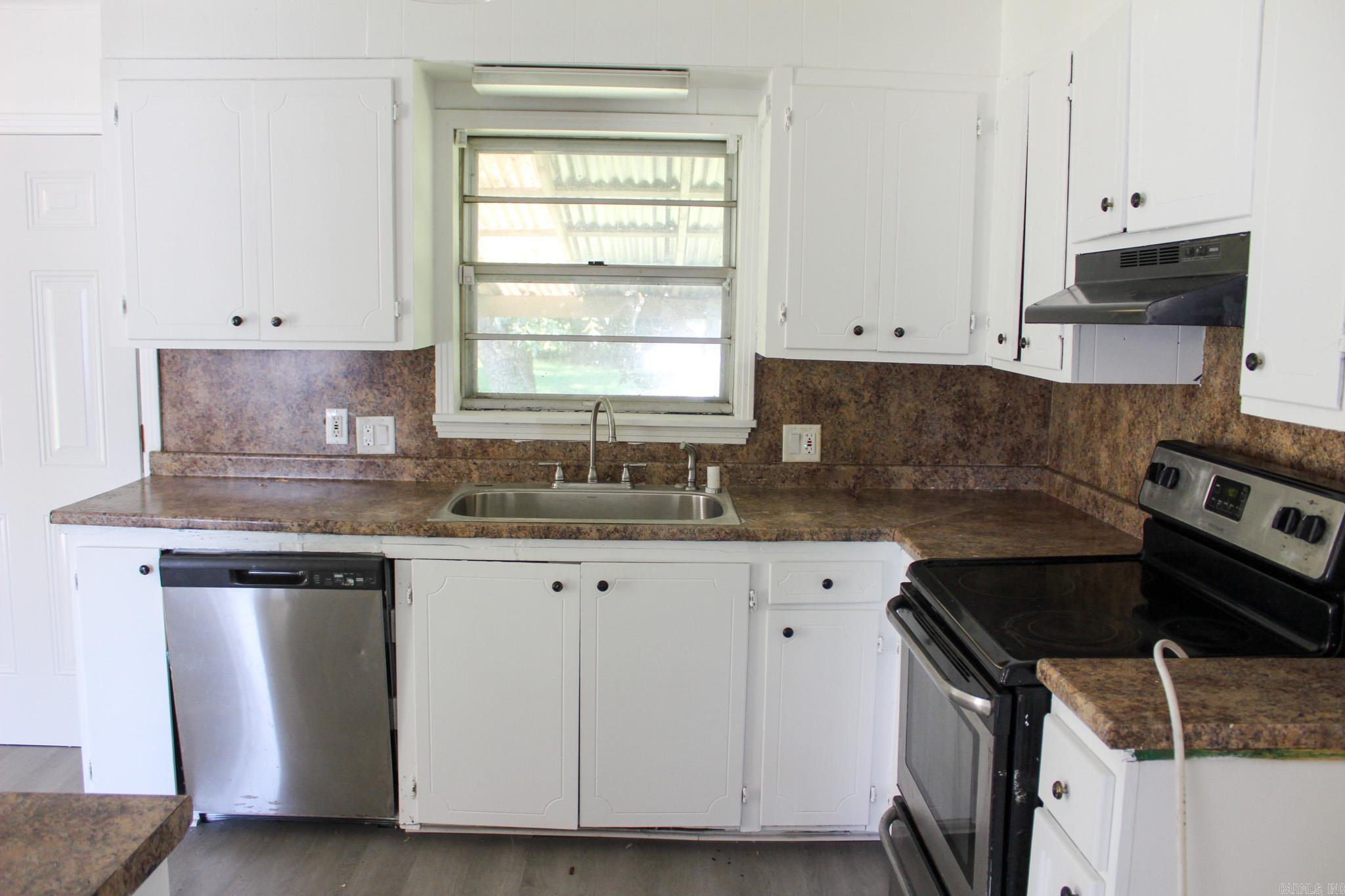807 S Spring Property Photo 9