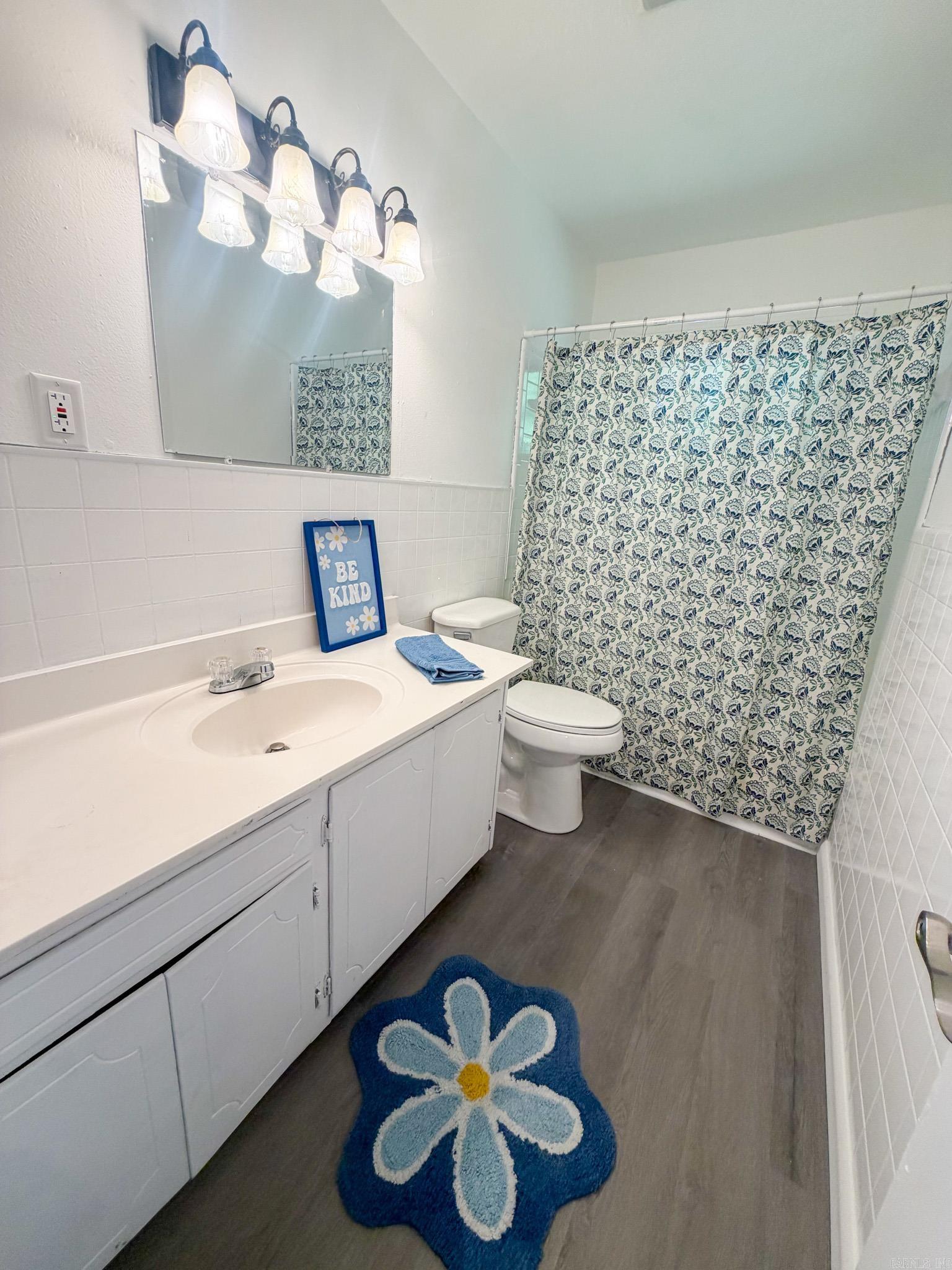 807 S Spring Property Photo 13