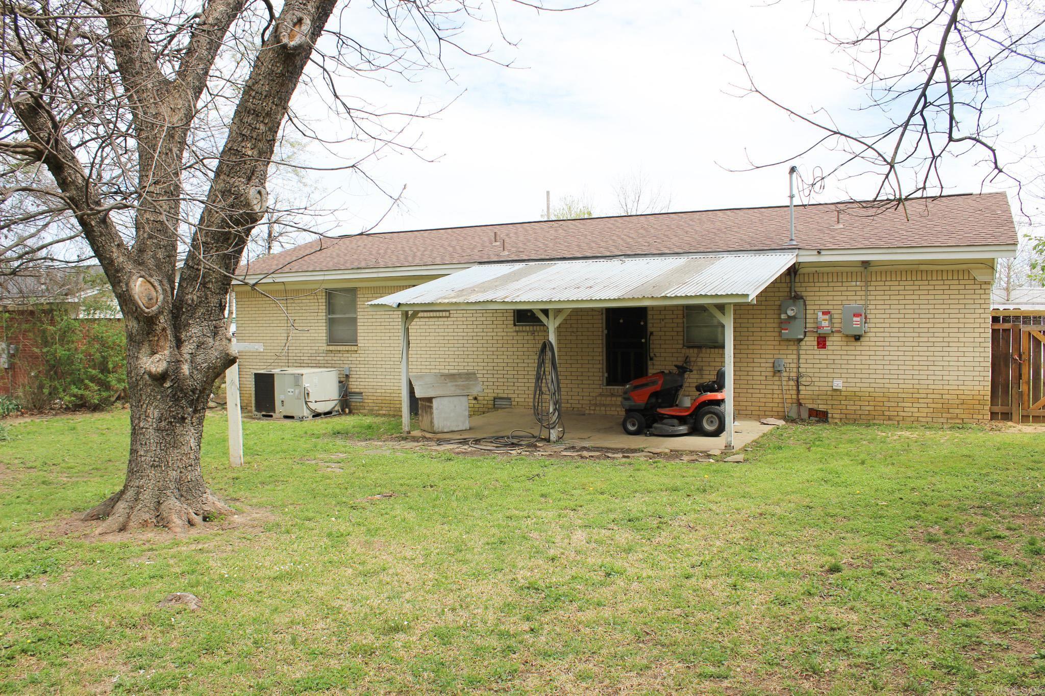807 S Spring Property Photo 19