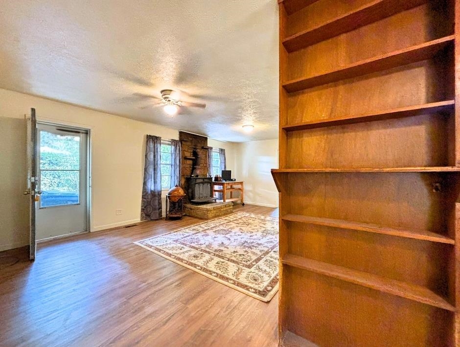 42 Dakota Drive Property Photo 6