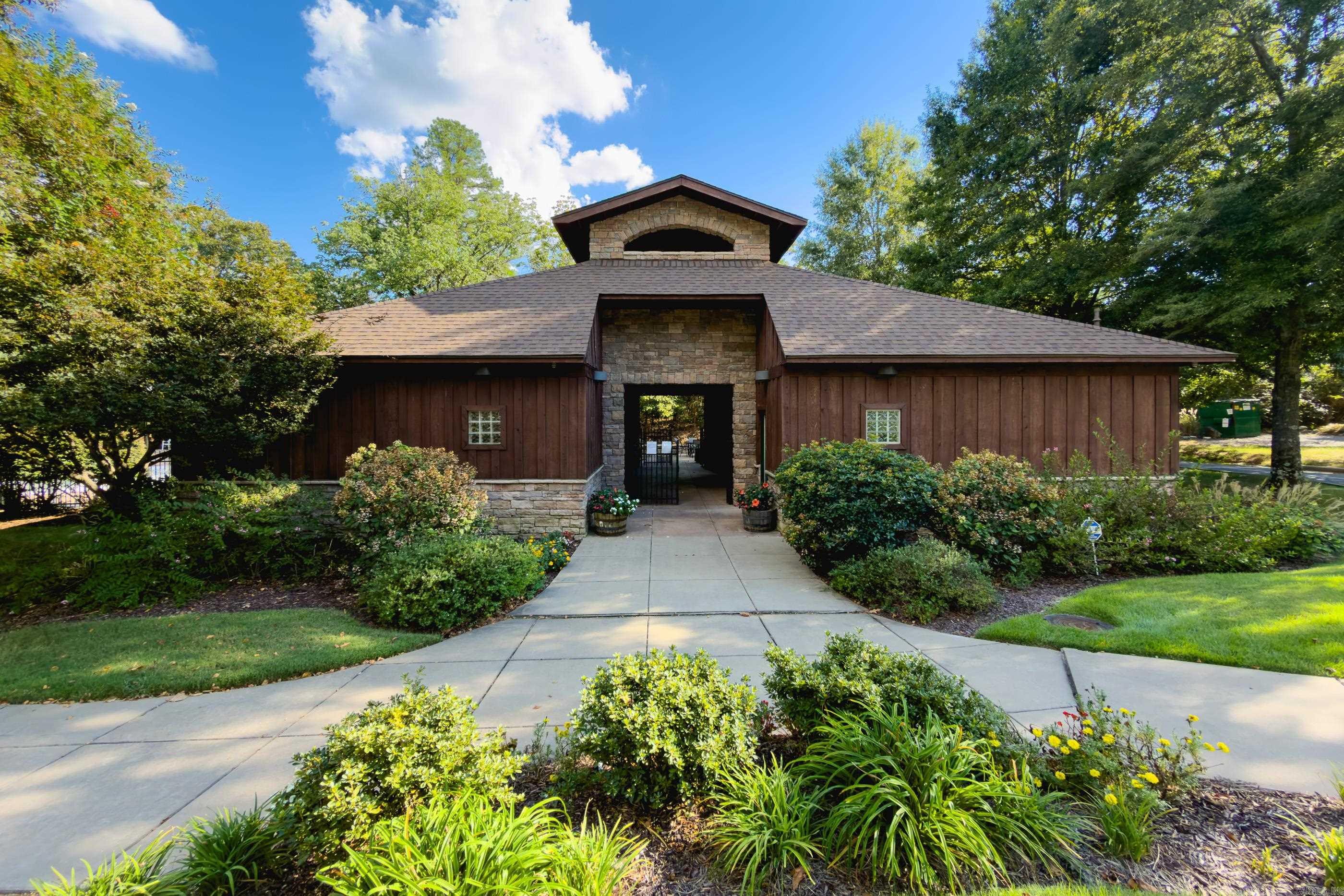 14 Mossy Rock Cove Property Photo 47