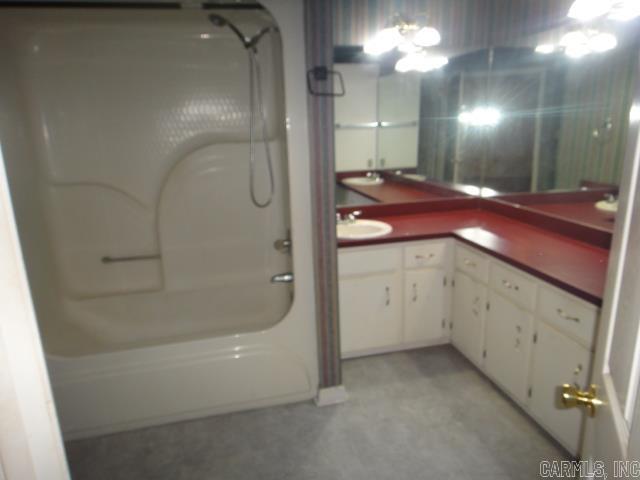 1804 Peachwood Cove Property Photo 18