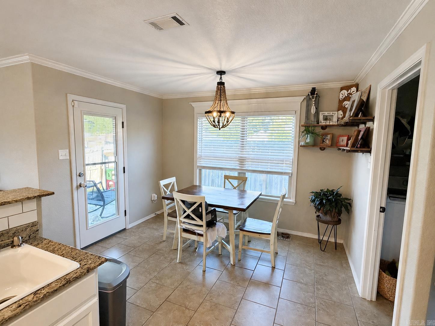 2209 San Luis Boulevard Property Photo 13