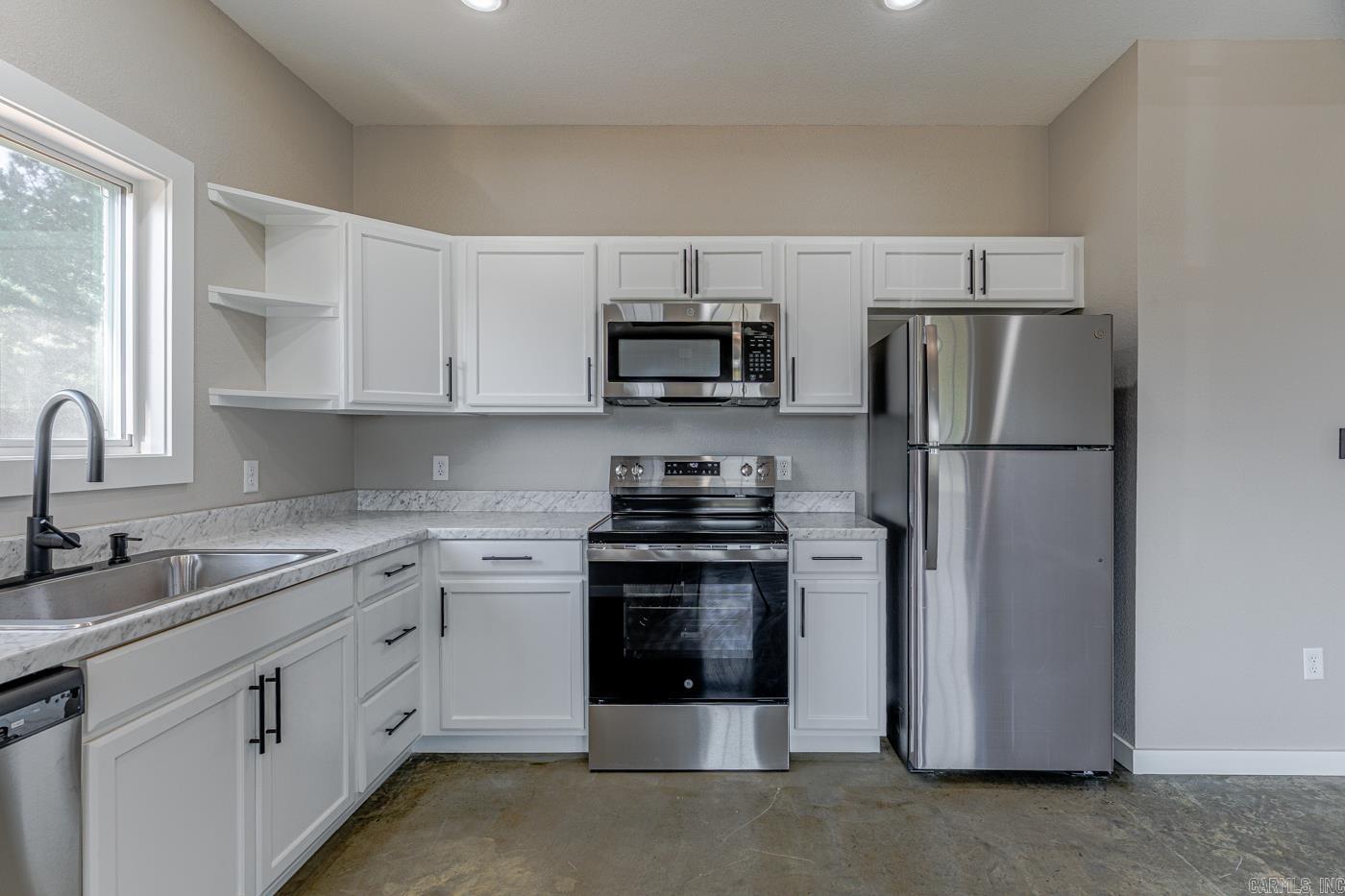 1408 Esplanade St Property Photo 11