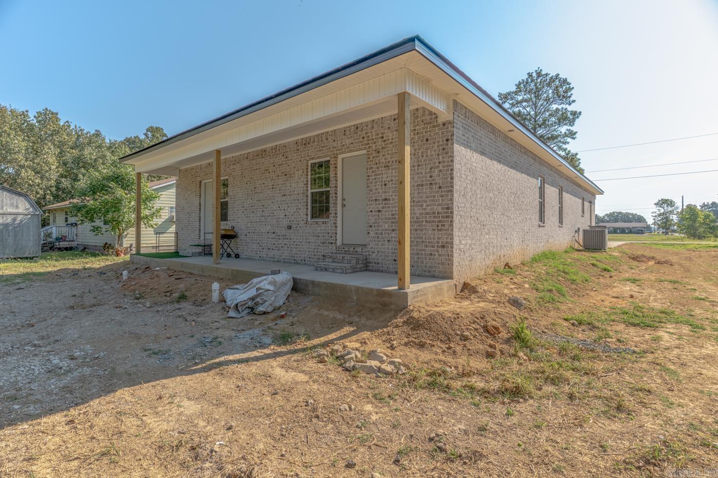 1408 Esplanade St Property Photo 34
