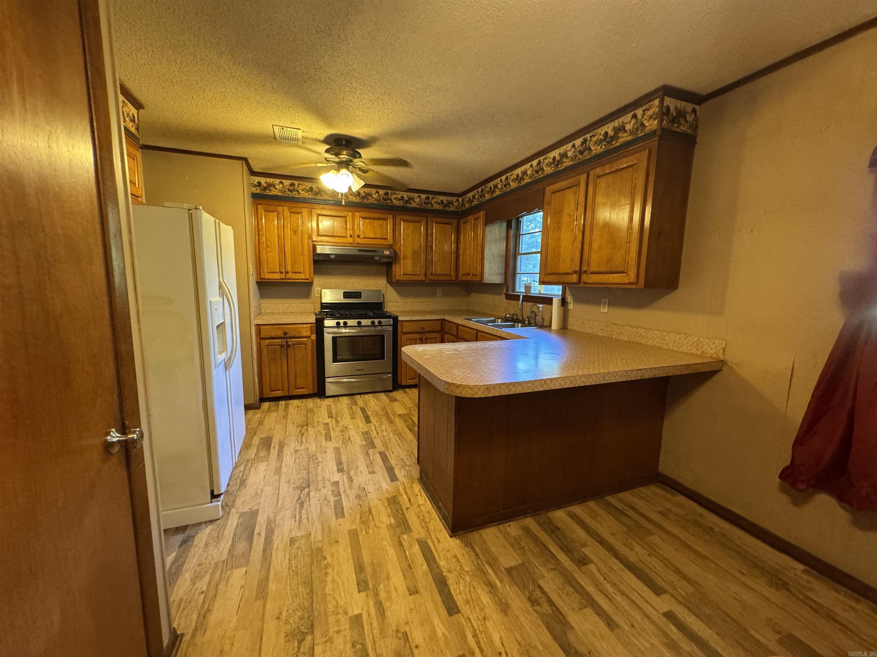 194 Bowen Street Property Photo 10