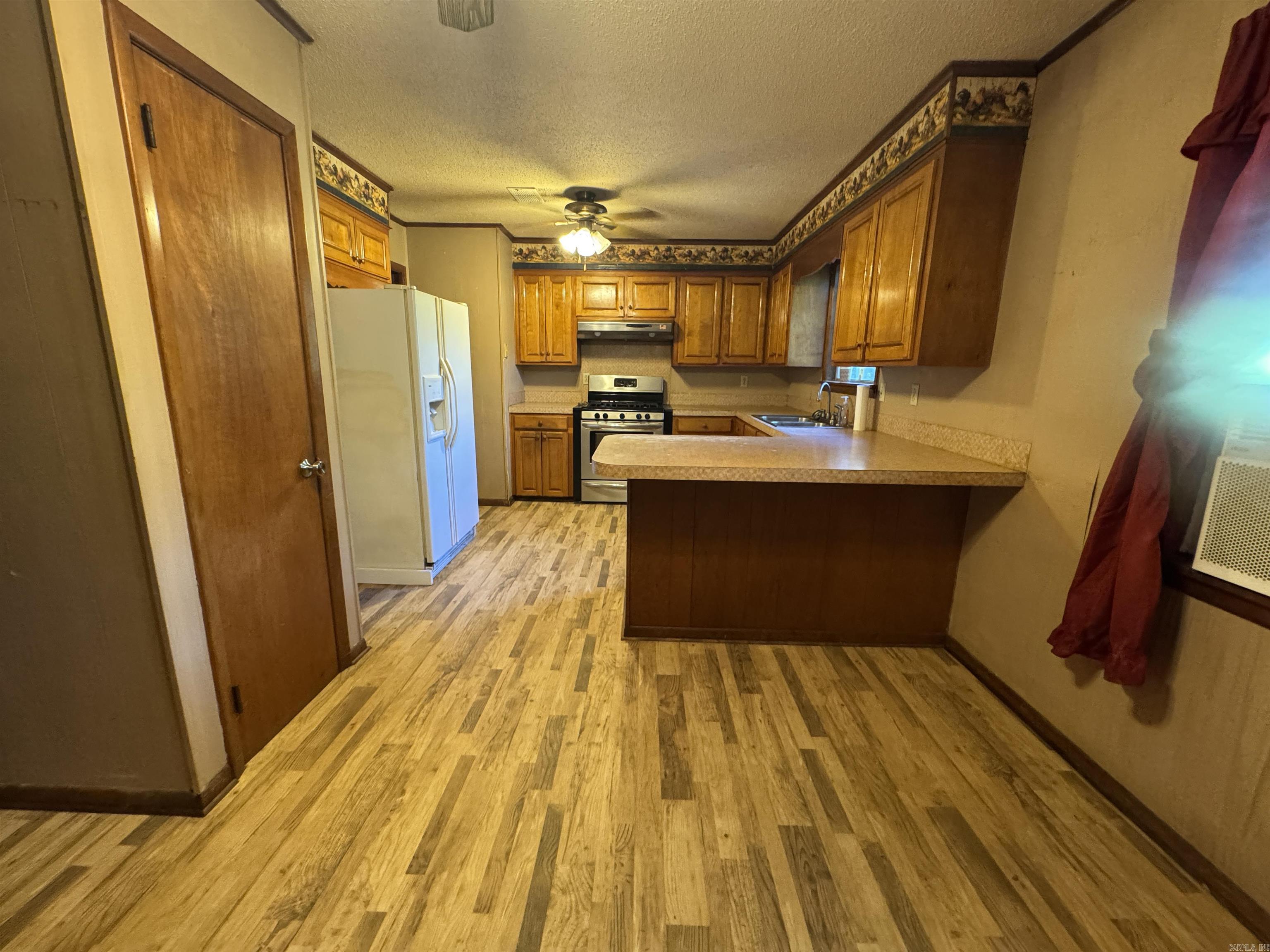 194 Bowen Street Property Photo 11