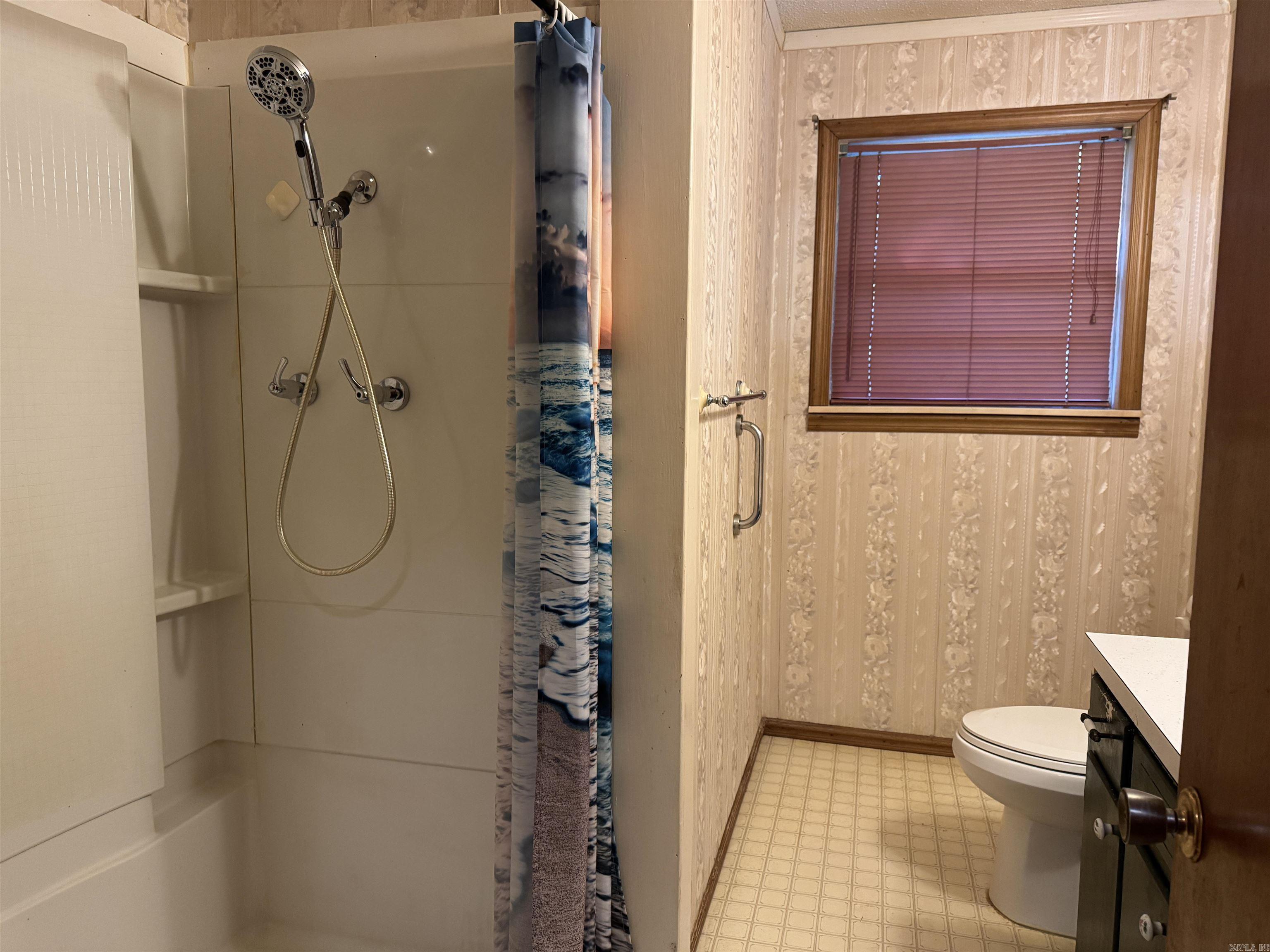 194 Bowen Street Property Photo 14