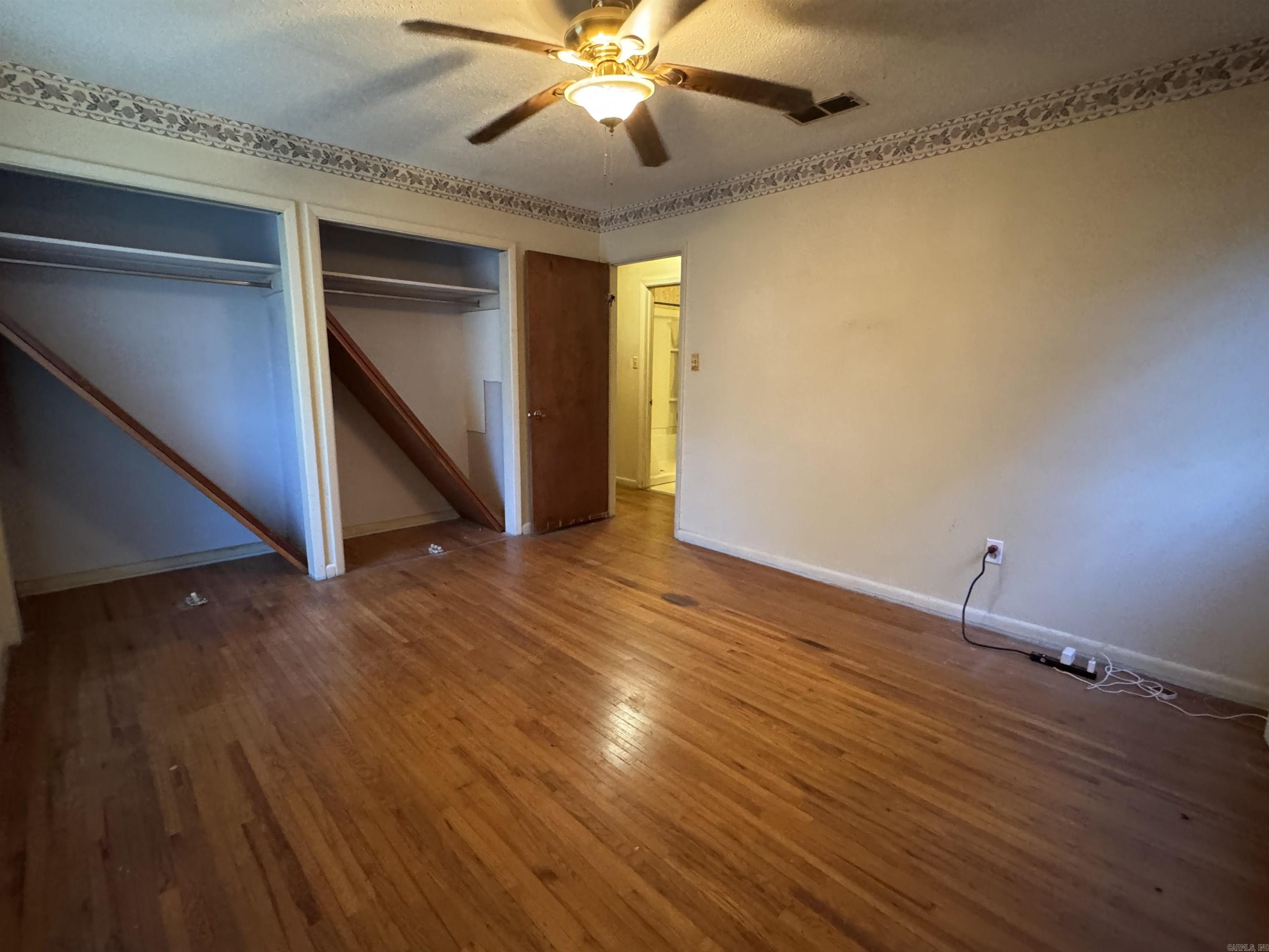 194 Bowen Street Property Photo 17