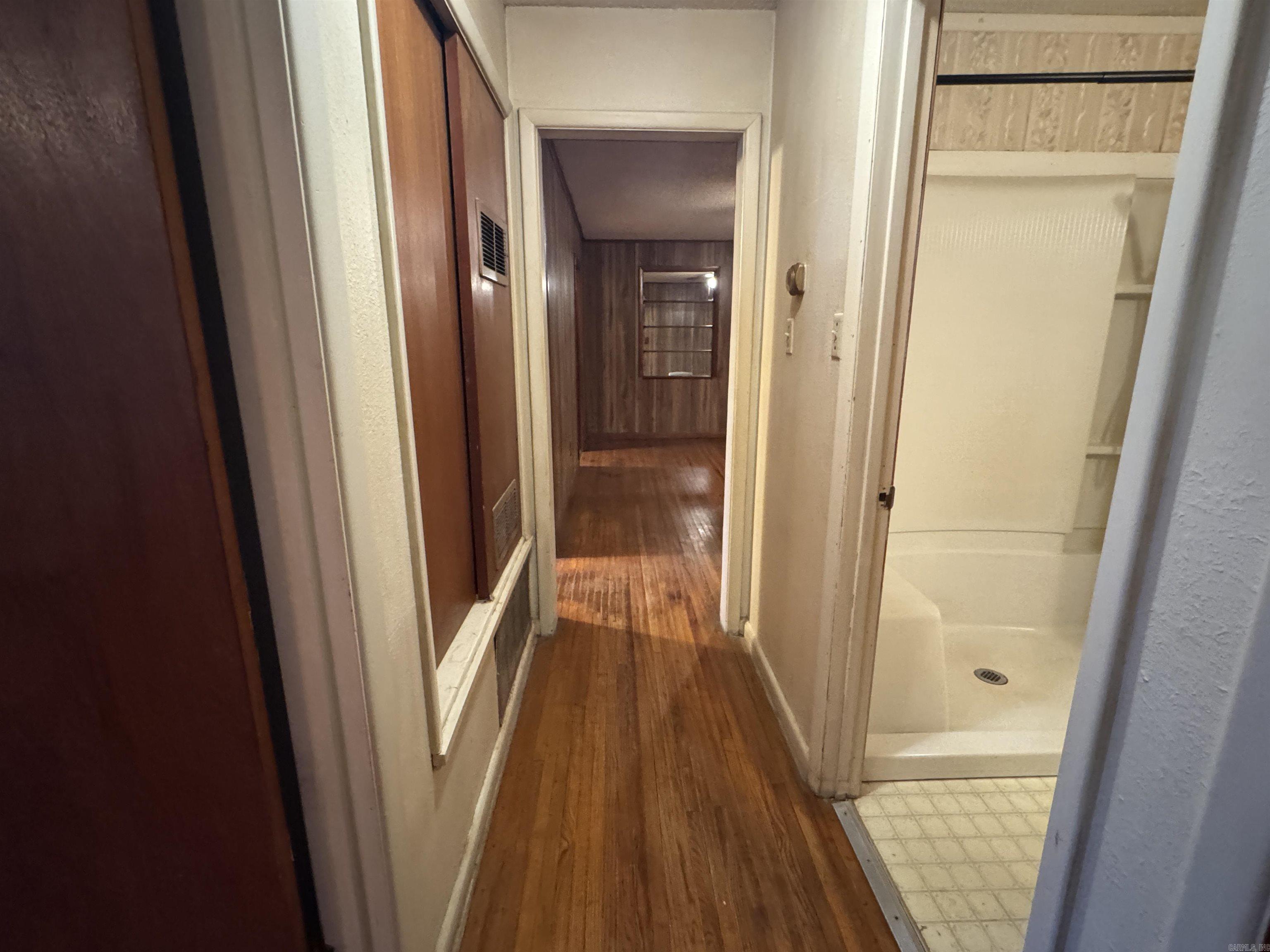 194 Bowen Street Property Photo 20