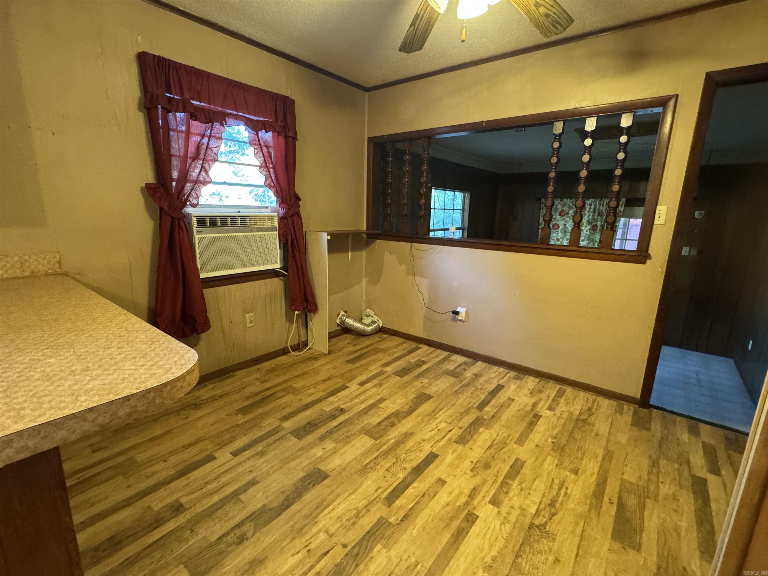 194 Bowen Street Property Photo 22