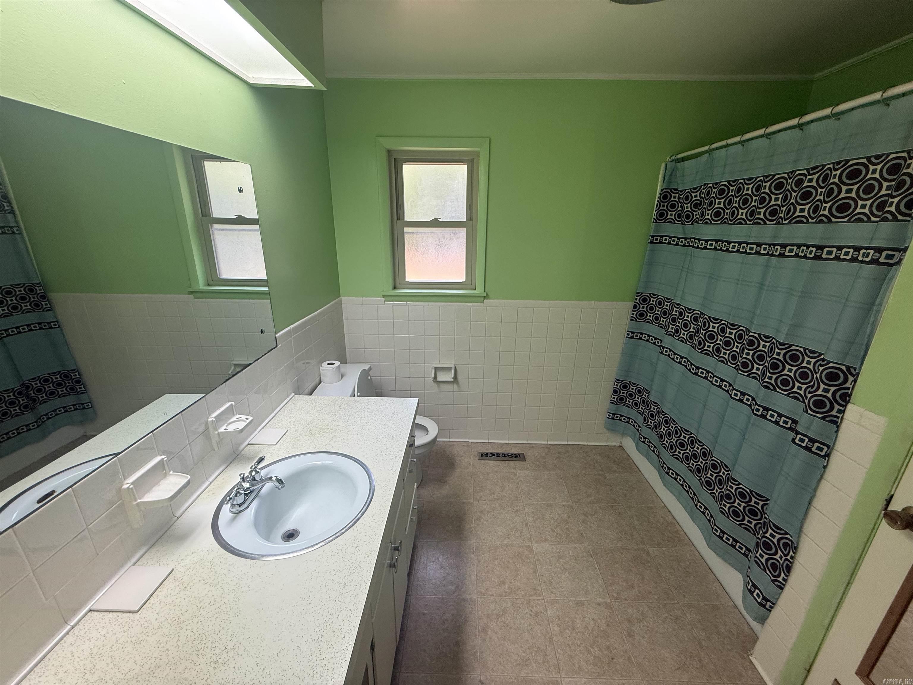 710 N Spruce Street Property Photo 39