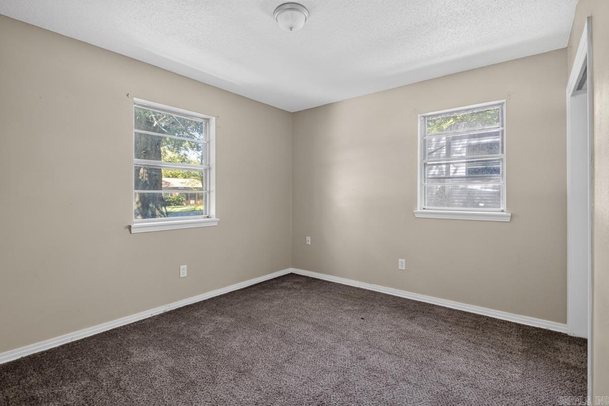 10 Compass Pt Property Photo 13