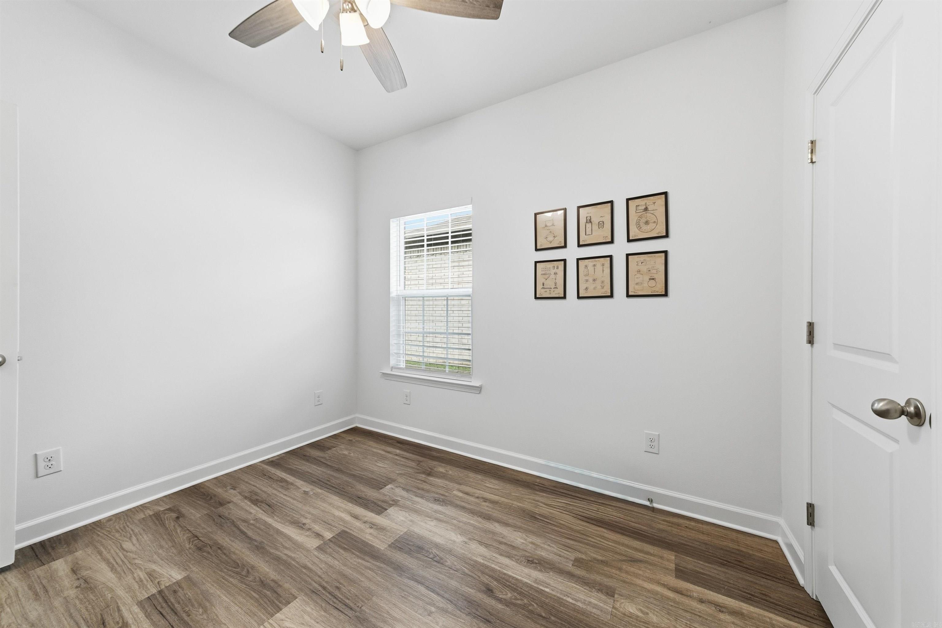 921 Villa Vista Loop Property Photo 44
