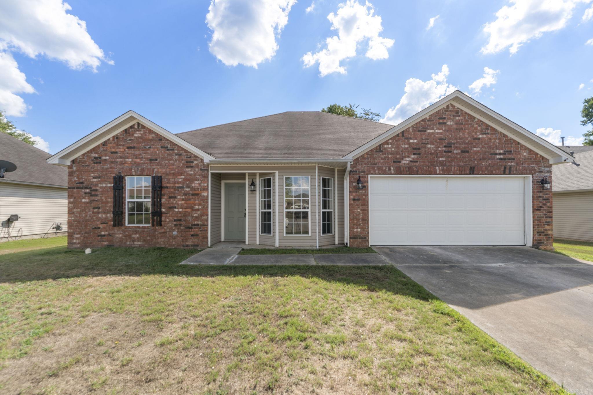 315 Lamplighter Drive Property Photo 3