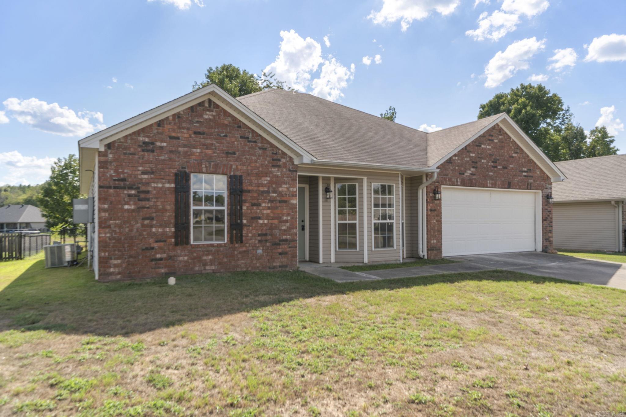 315 Lamplighter Drive Property Photo 5