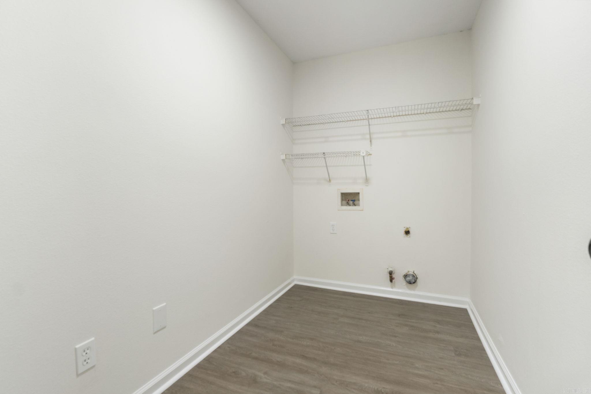 315 Lamplighter Drive Property Photo 34