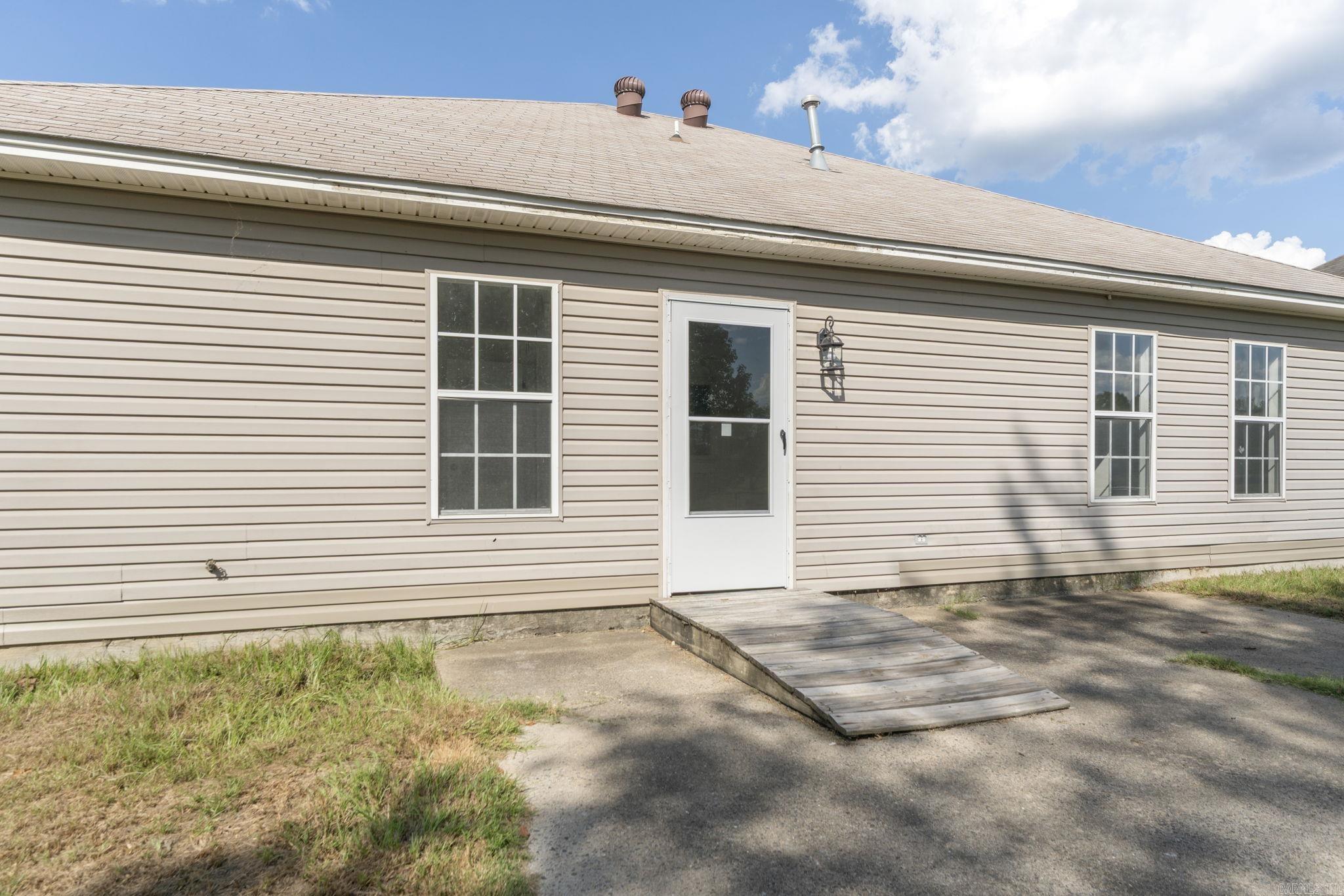 315 Lamplighter Drive Property Photo 40