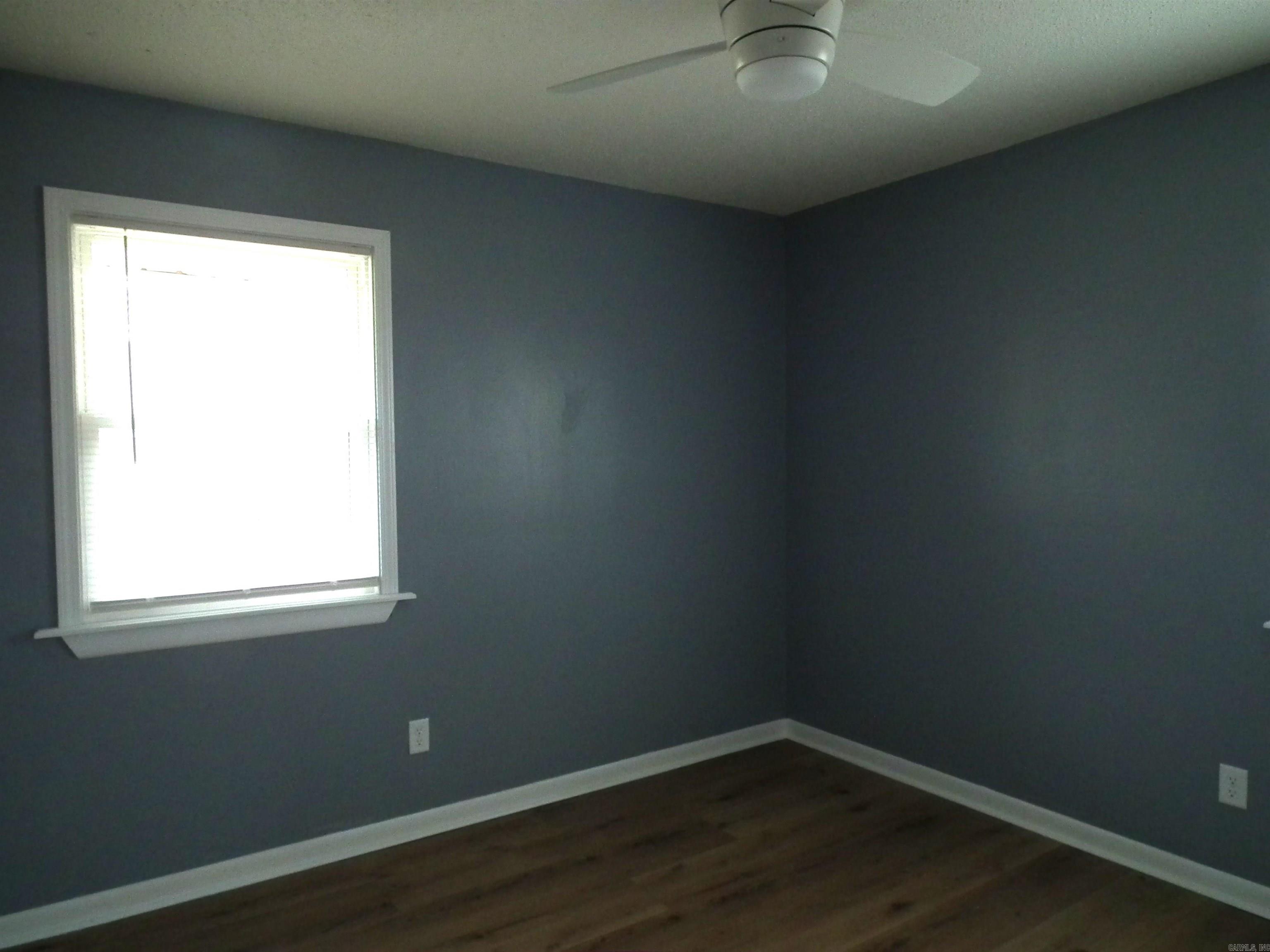 217 Trailwood Drive Property Photo 14