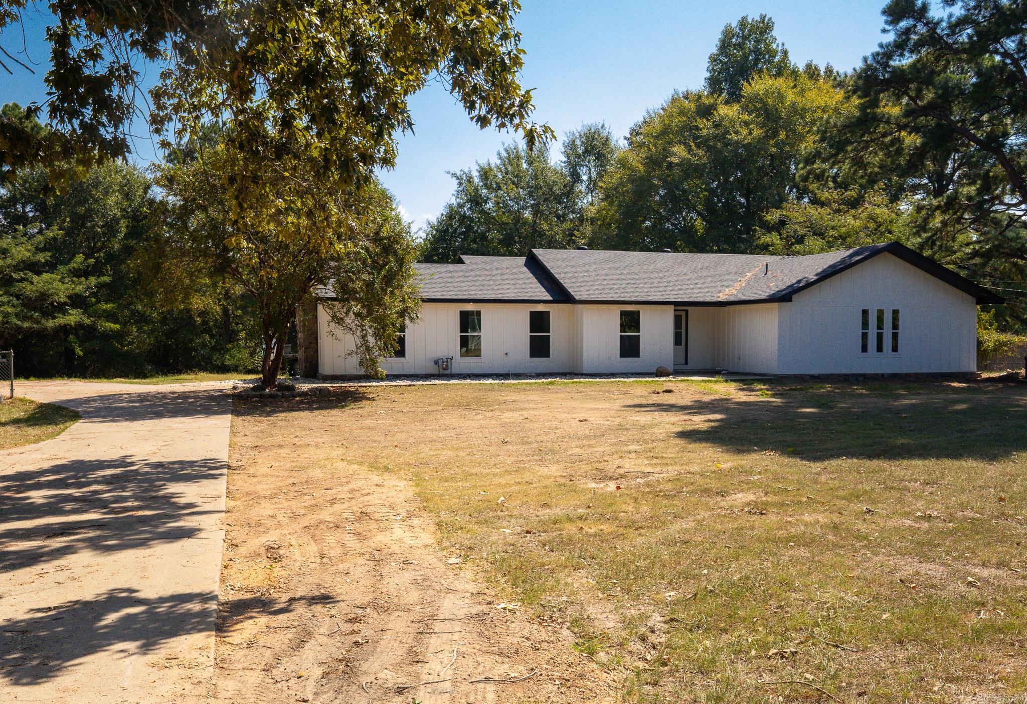 4684 Hwy 167 S. Property Photo 2