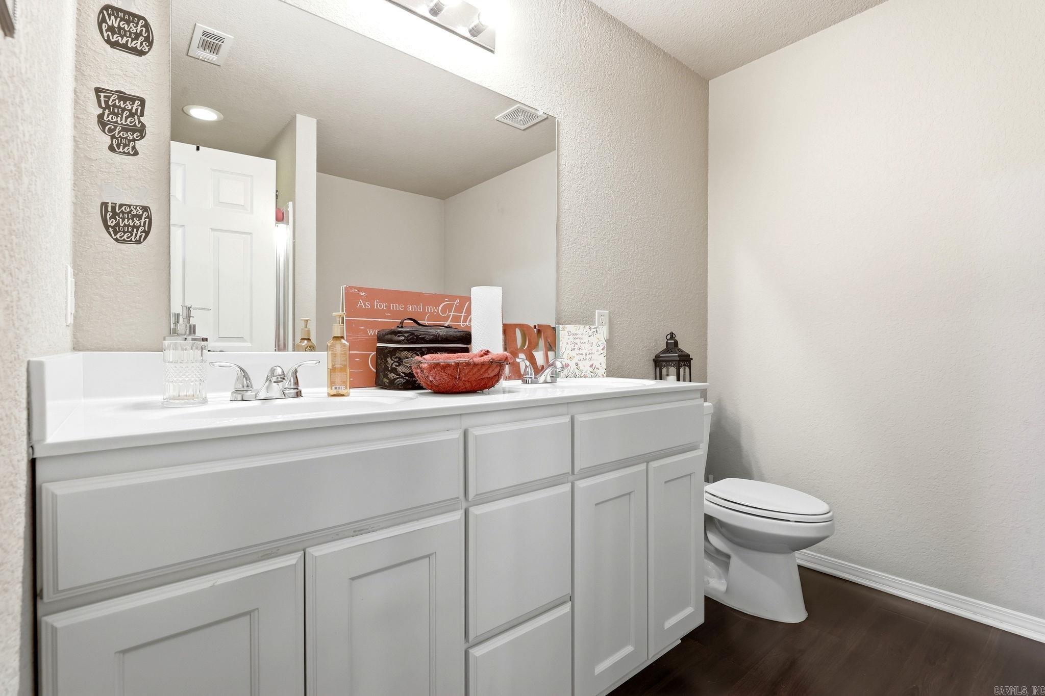 1089 Meadows Edge Drive Property Photo 16