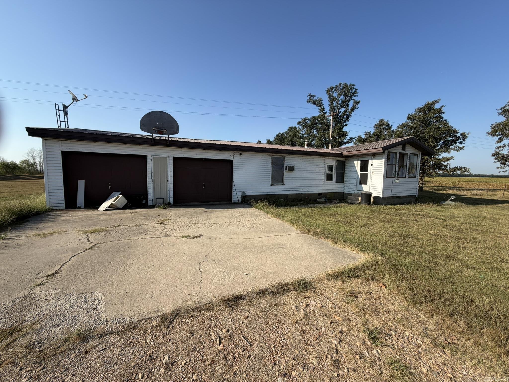 714 Clay 256 Property Photo 1