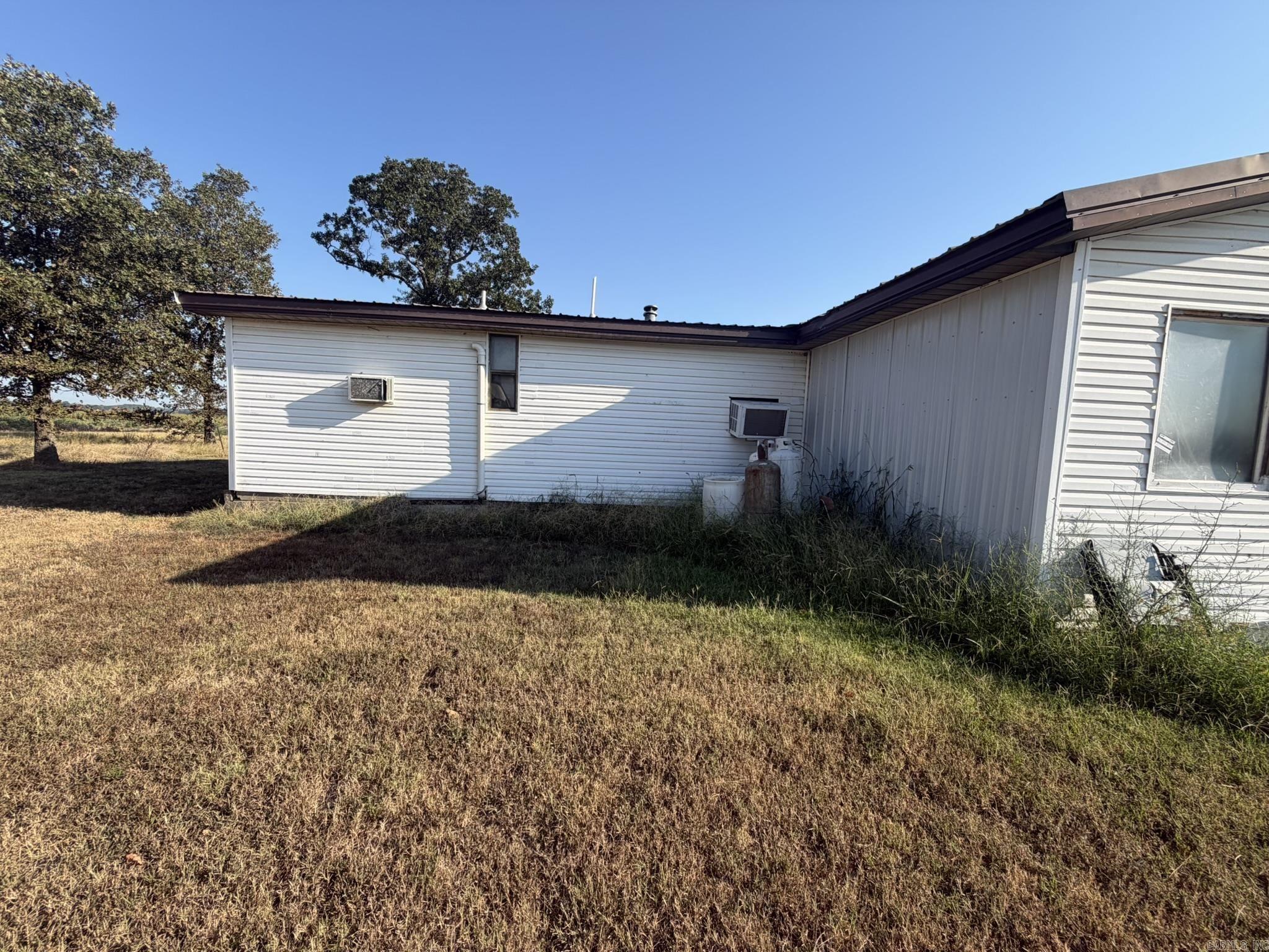 714 Clay 256 Property Photo 3