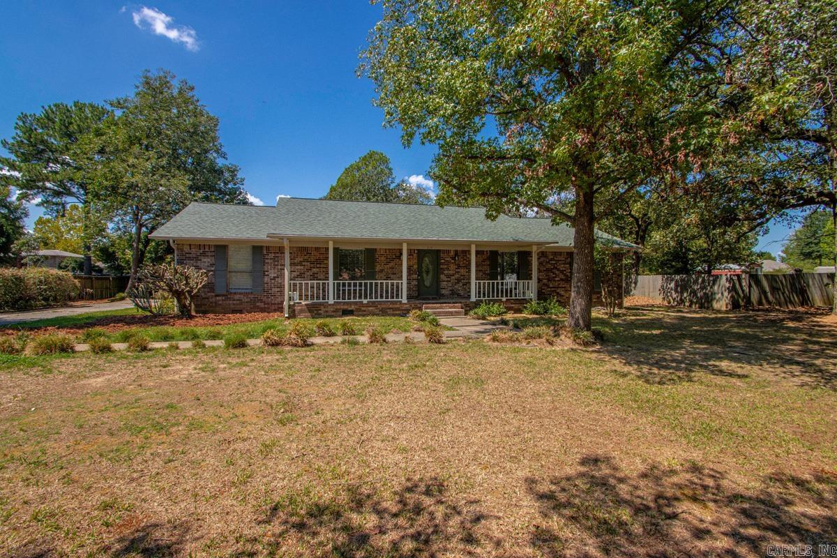 717 Adams Dr Property Photo 1