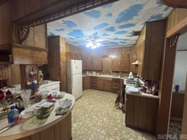 205 Patterson Property Photo 2
