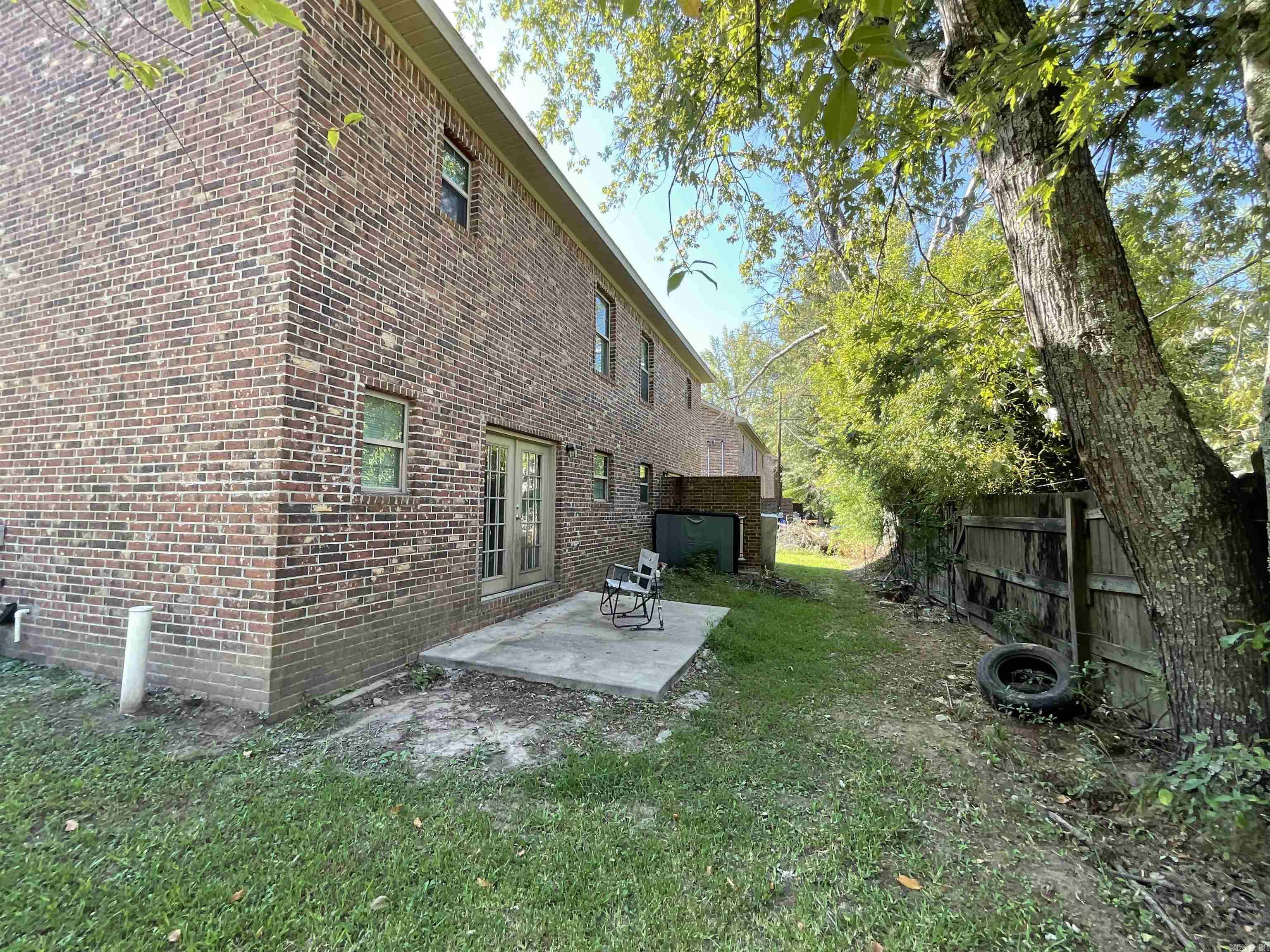 533 Grand Avenue Property Photo 6
