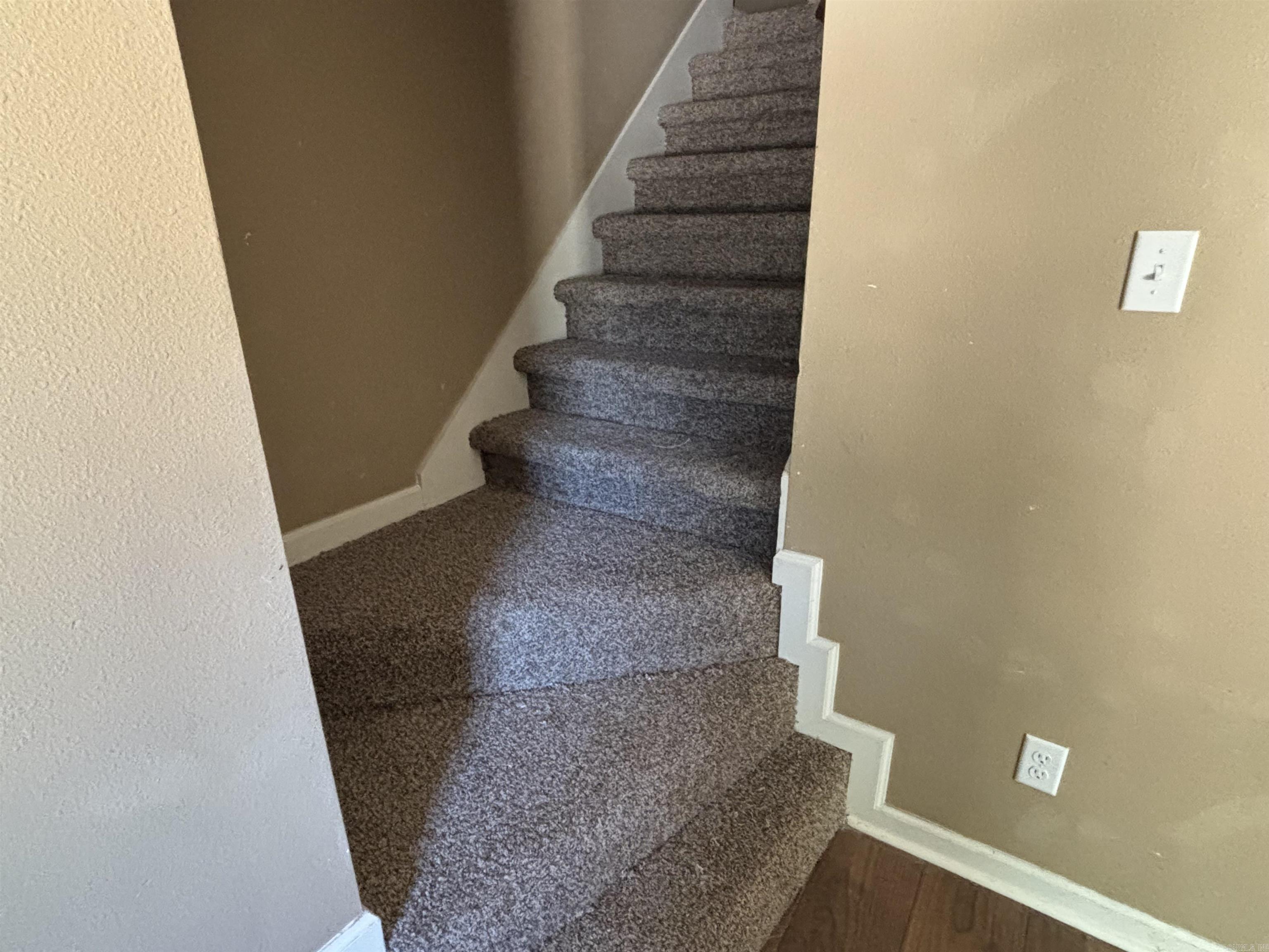 533 Grand Avenue Property Photo 22