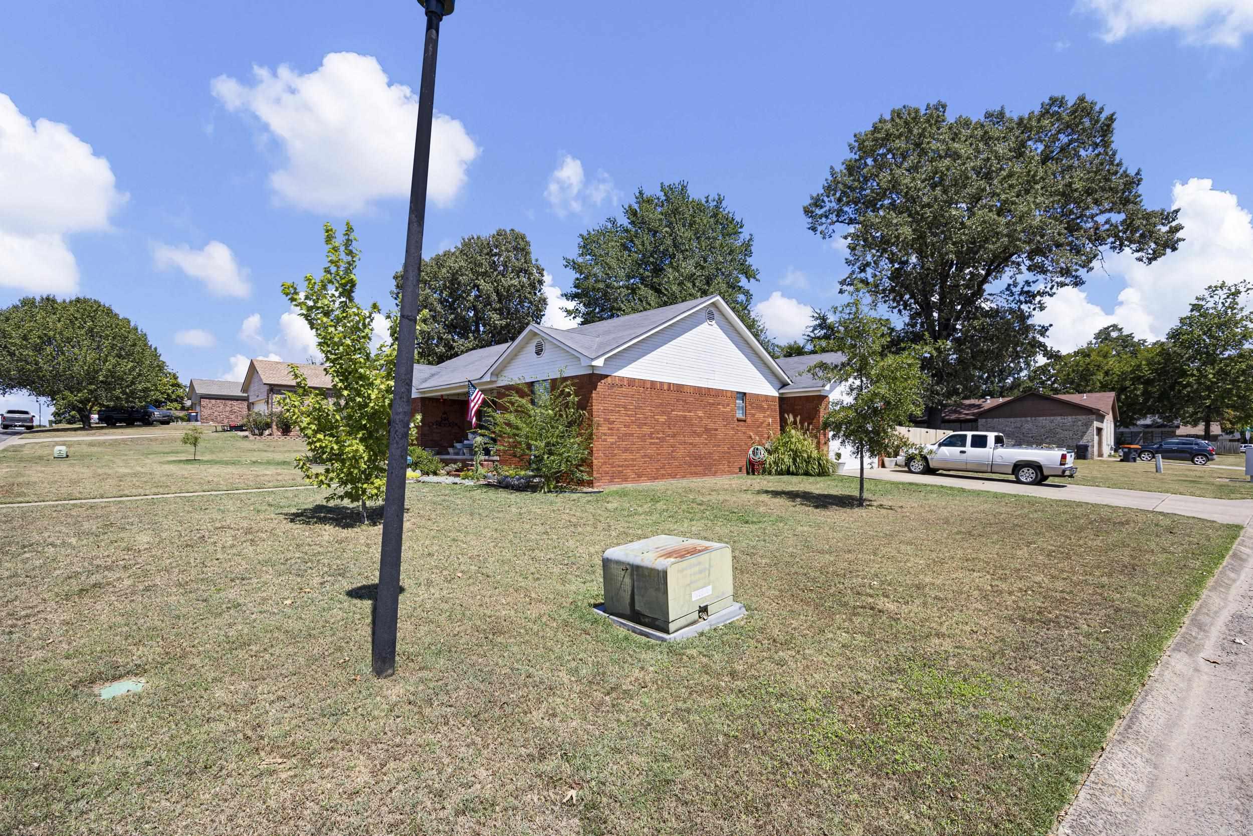 2111 S Ithaca Ave Property Photo 34