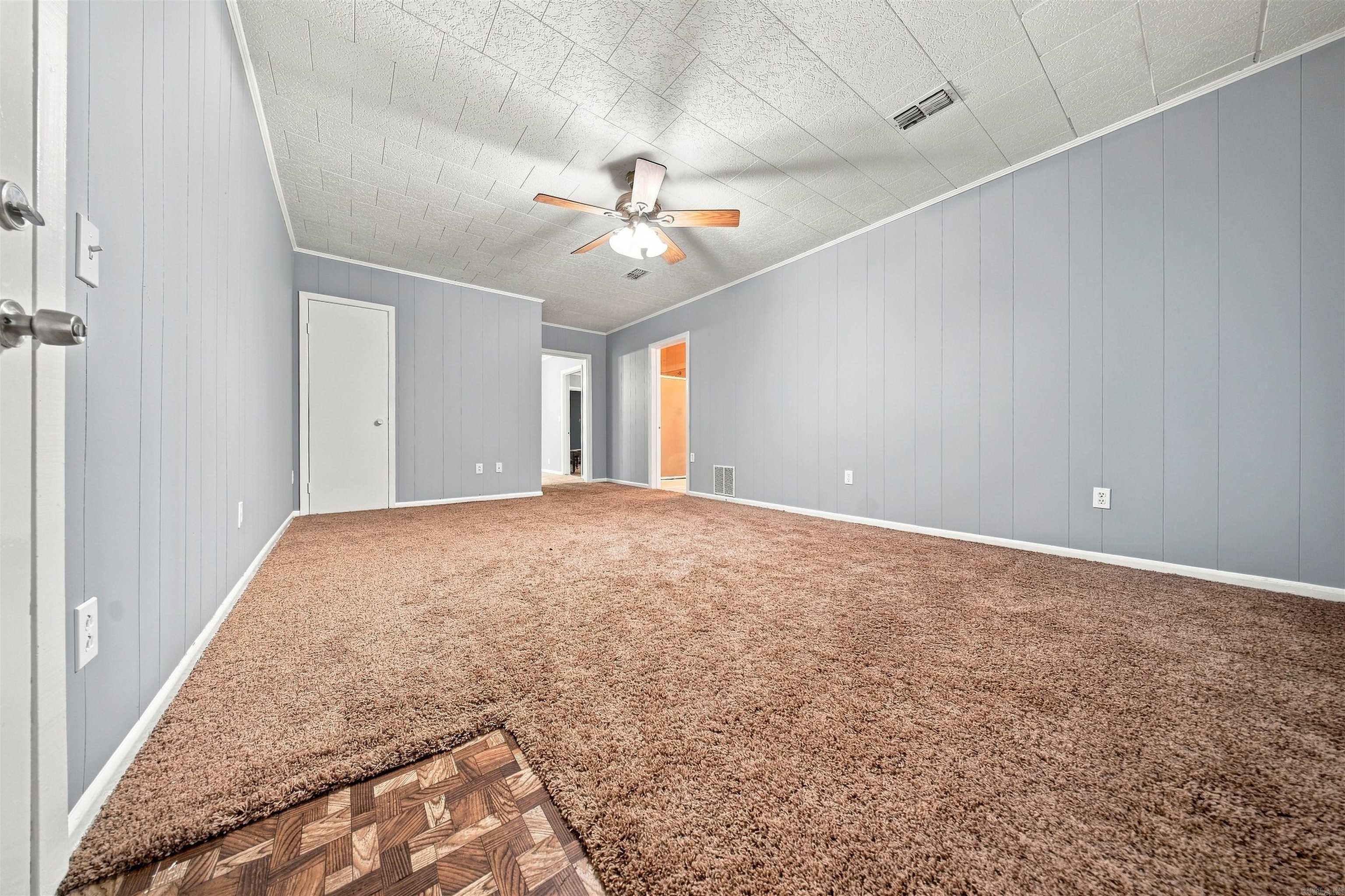 115 Crouch Property Photo 26