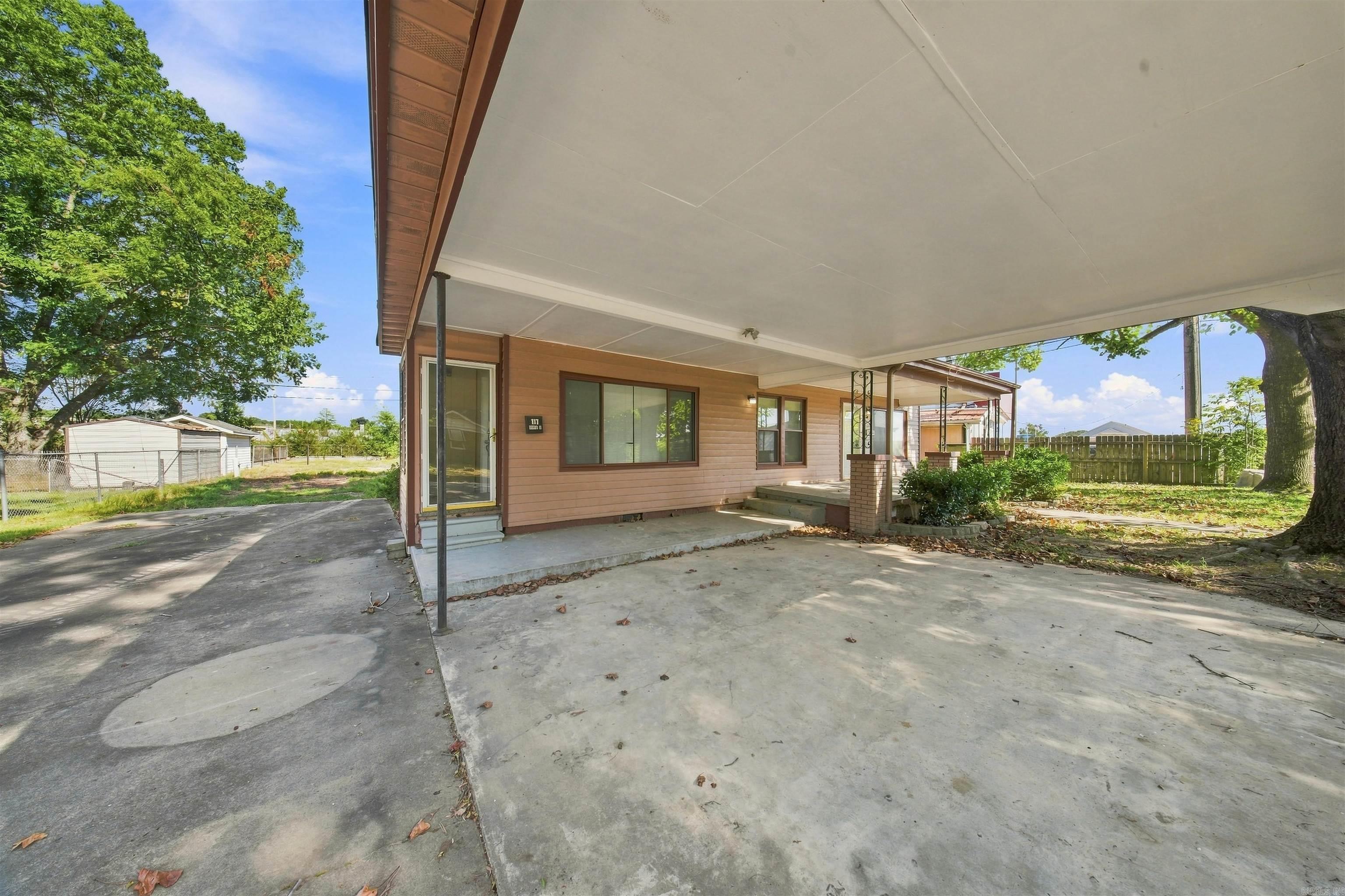 115 Crouch Property Photo 40