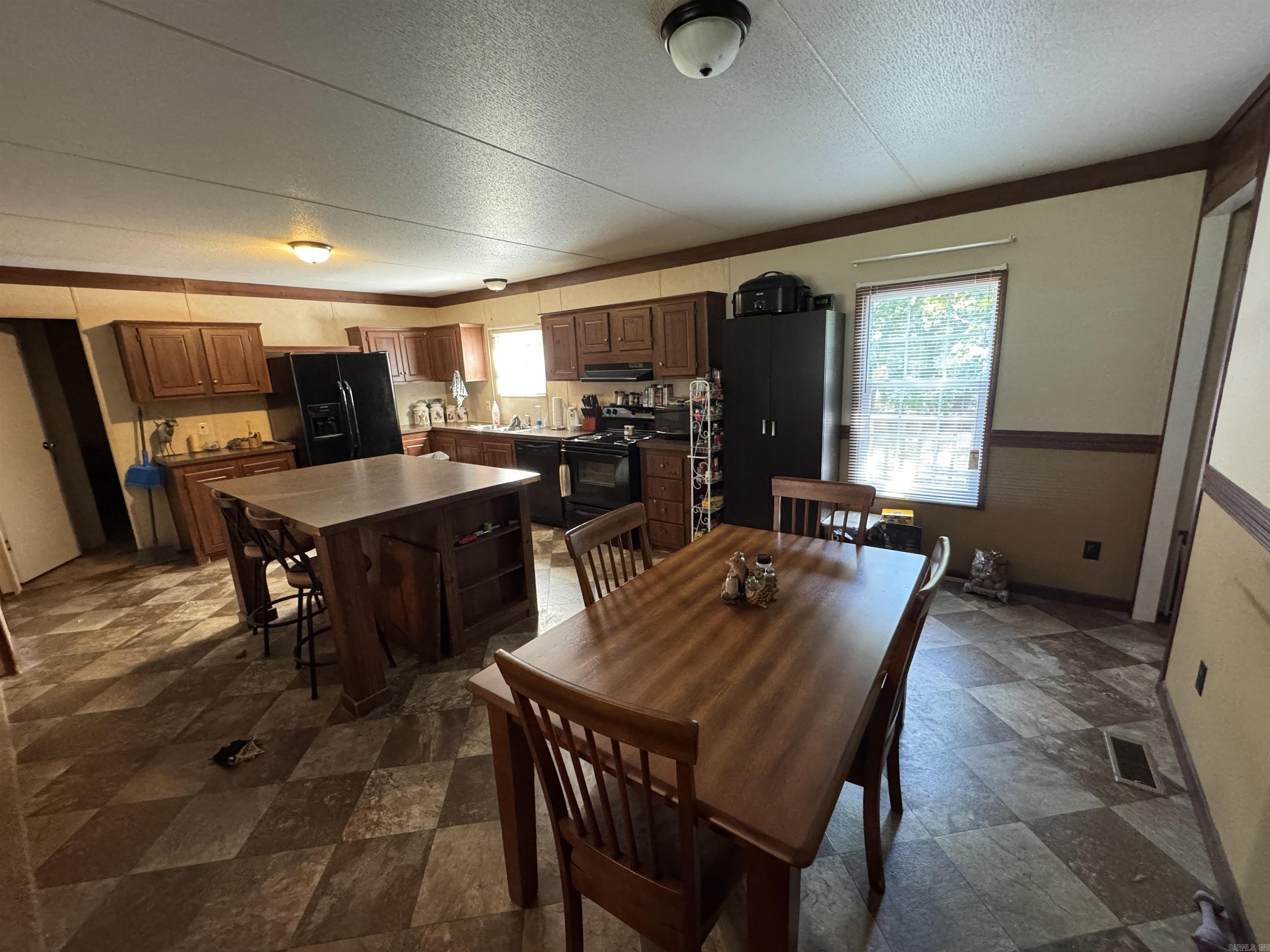 1100 Sunny Slope Road Property Photo 9
