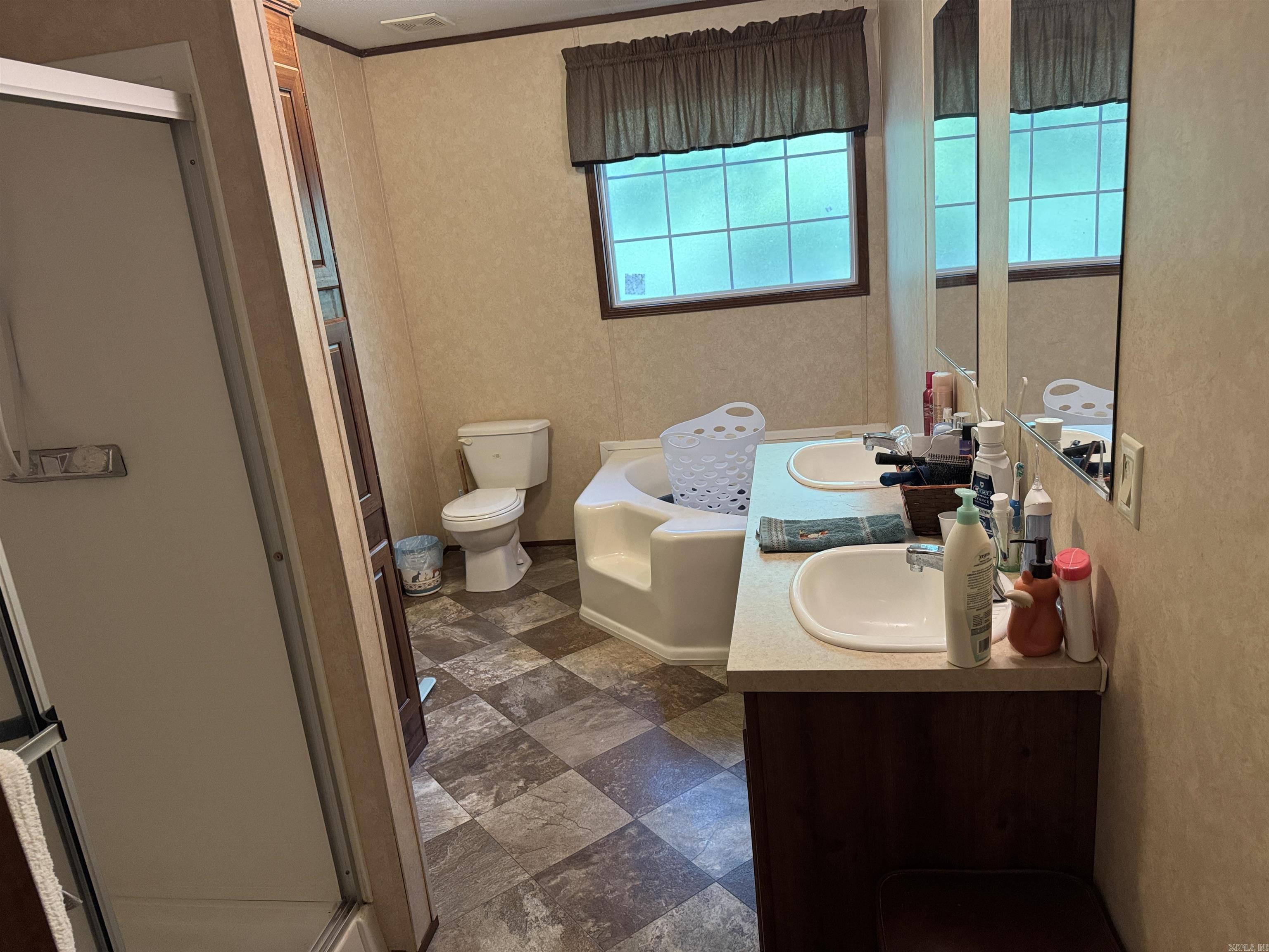1100 Sunny Slope Road Property Photo 16