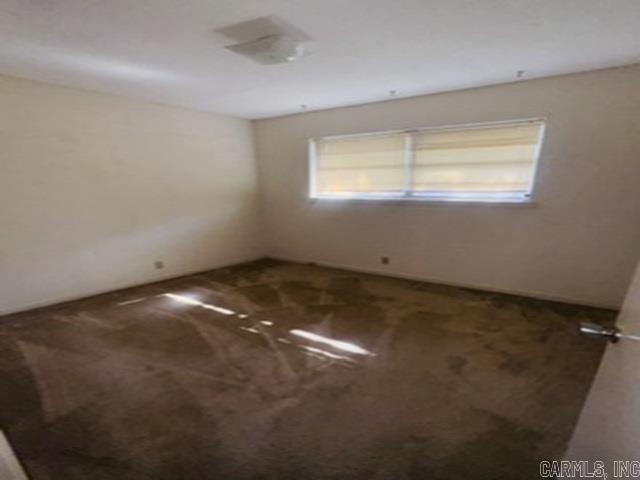 312 W Greenfield Drive Property Photo 9