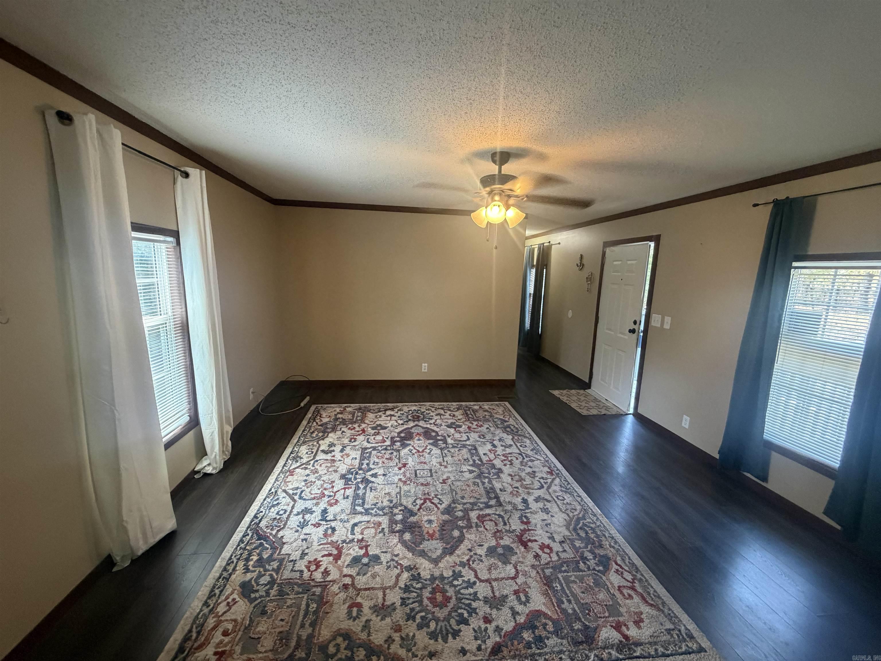 104 Deer Ridge Drive Property Photo 3