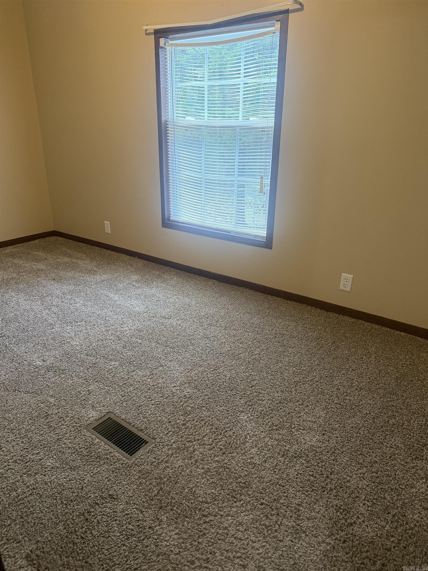 104 Deer Ridge Drive Property Photo 14