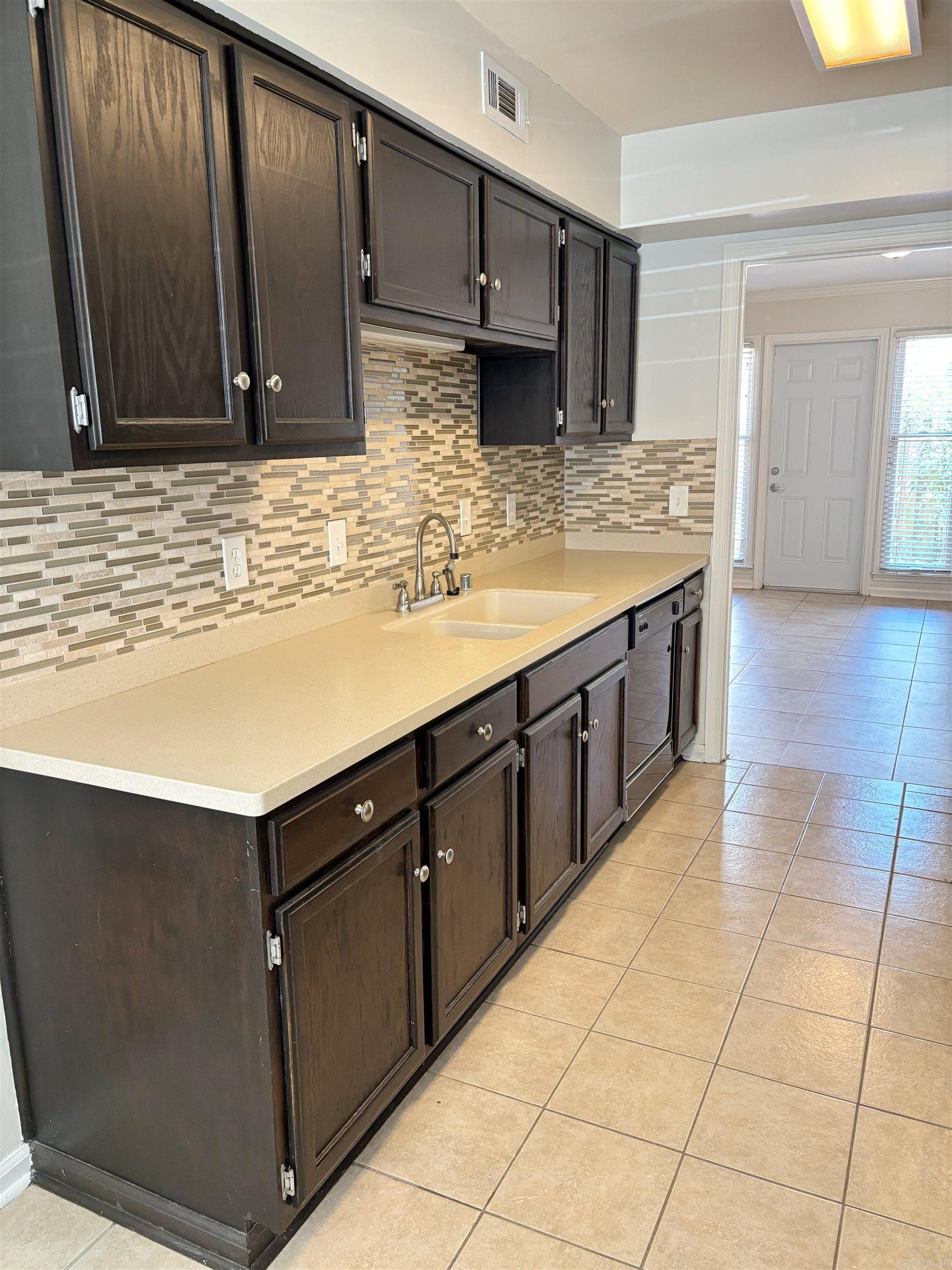 2200 Andover Ct #204 Property Photo 2
