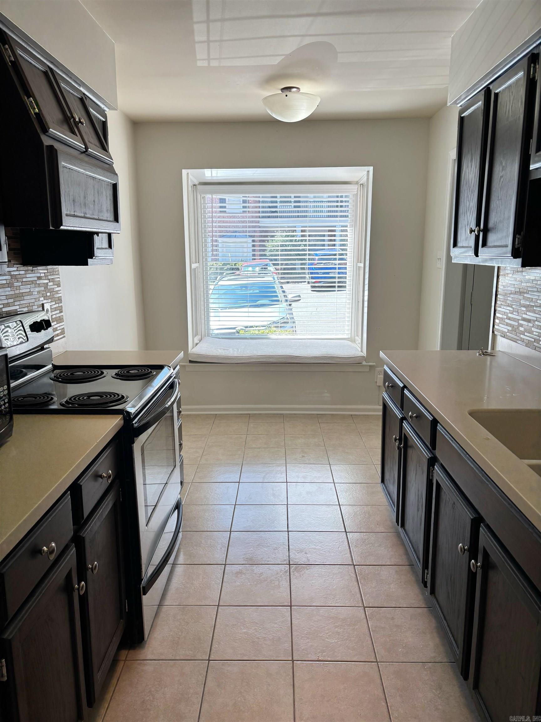 2200 Andover Ct #204 Property Photo 4