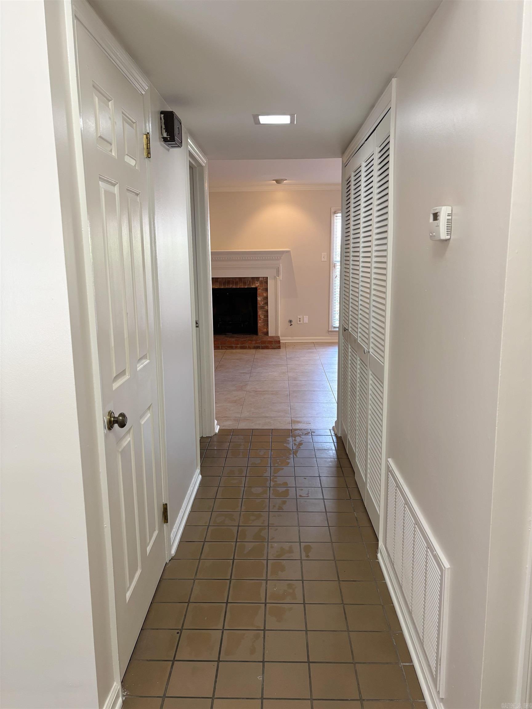 2200 Andover Ct #204 Property Photo 6