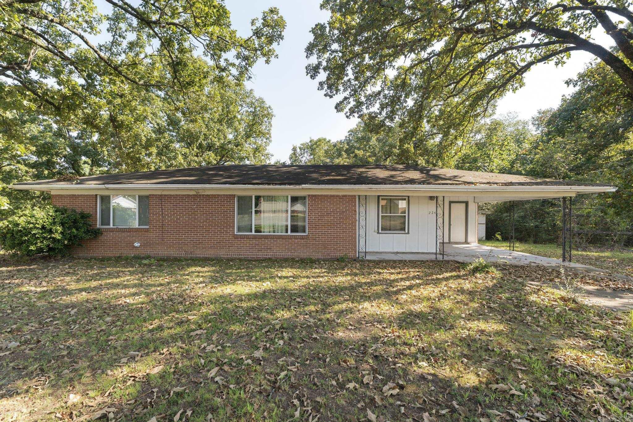 224 Reeves Road Property Photo 1