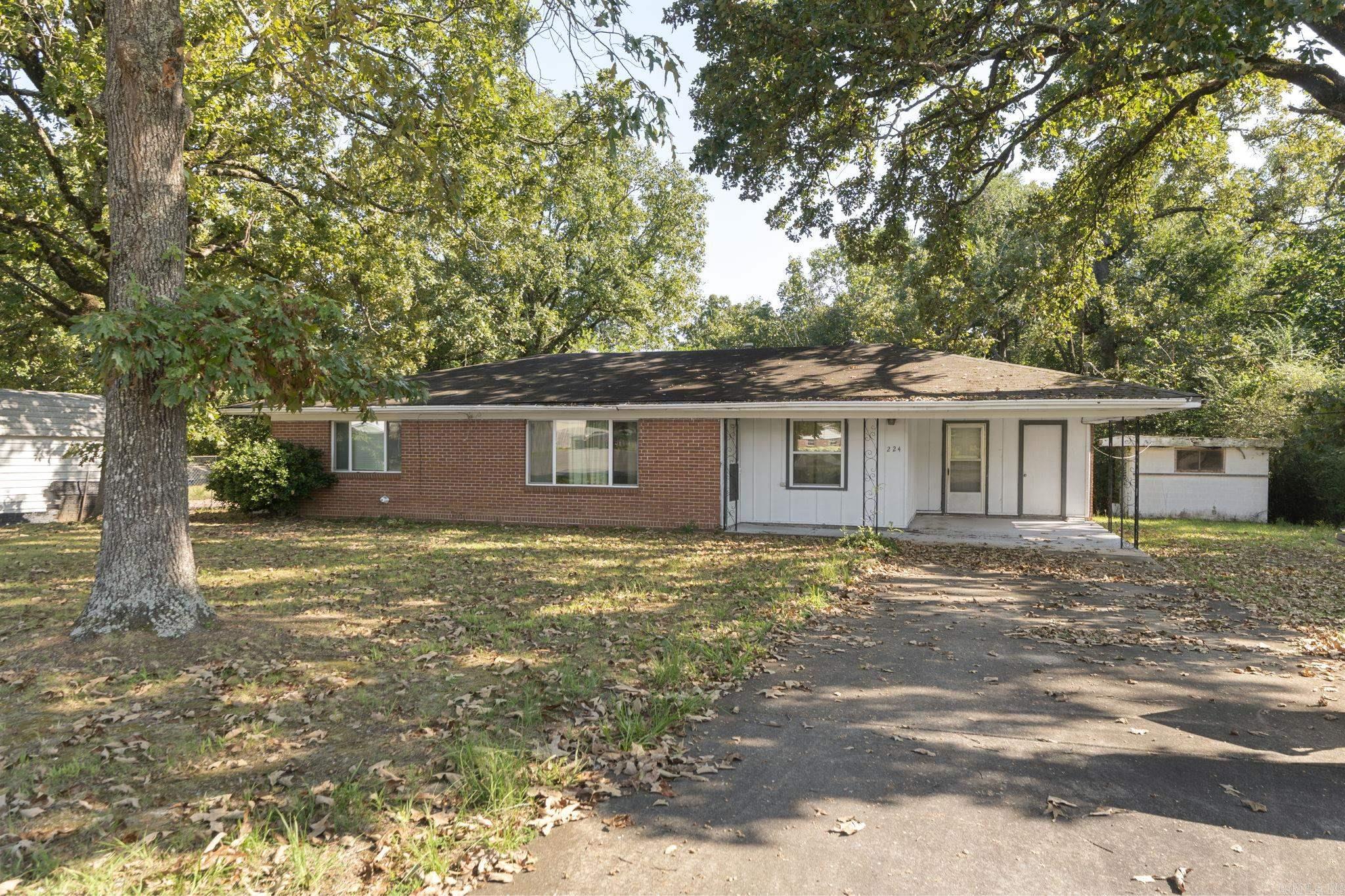 224 Reeves Road Property Photo 2