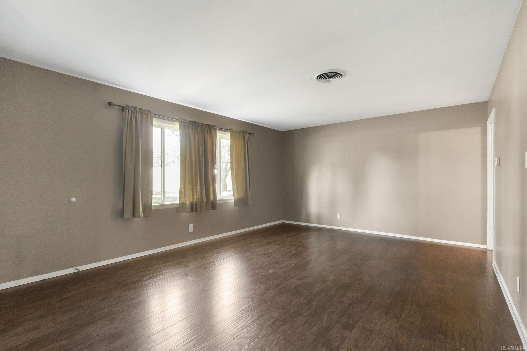 224 Reeves Road Property Photo 5