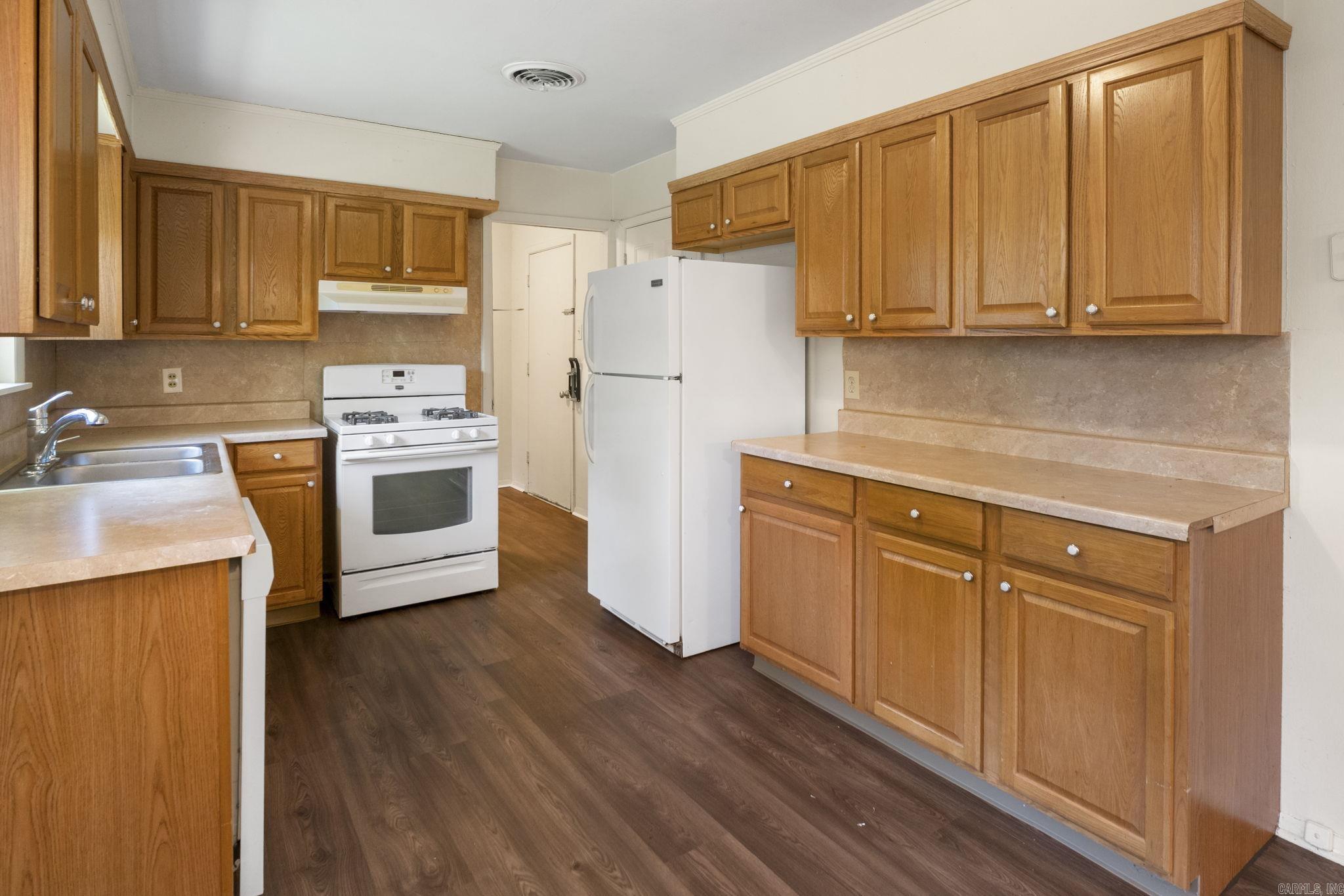 224 Reeves Road Property Photo 13