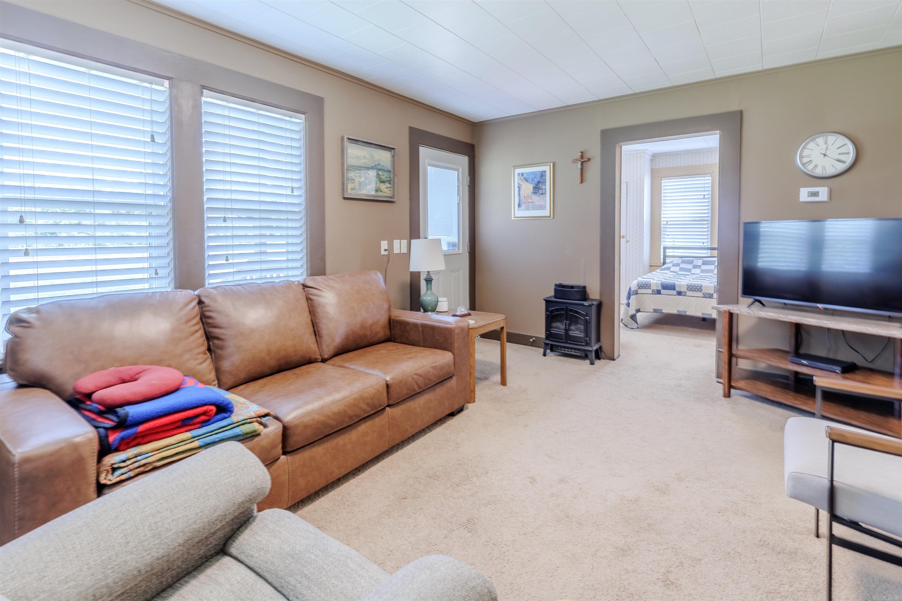 932 Cherry Hill Loop Property Photo 6