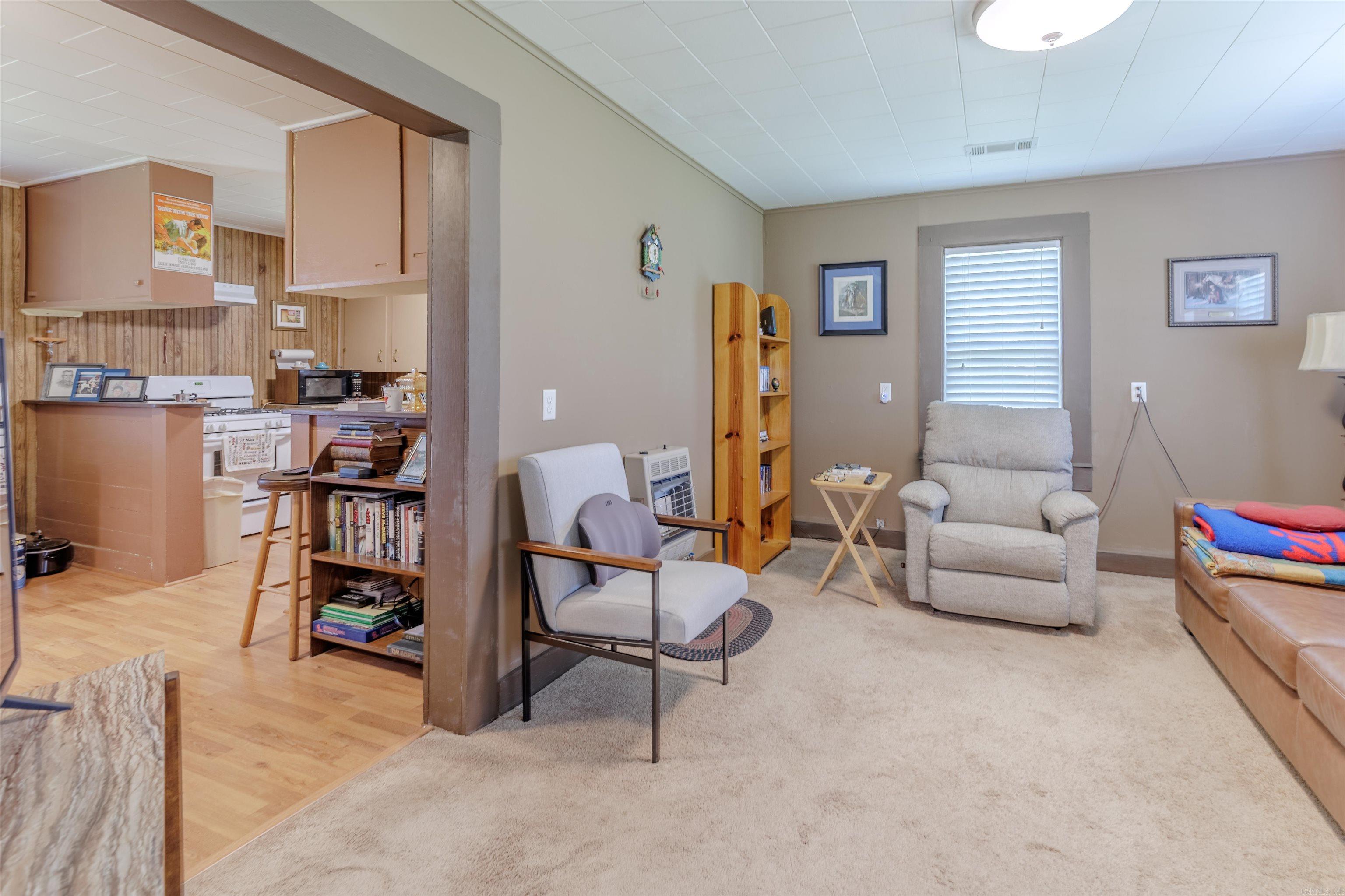 932 Cherry Hill Loop Property Photo 9